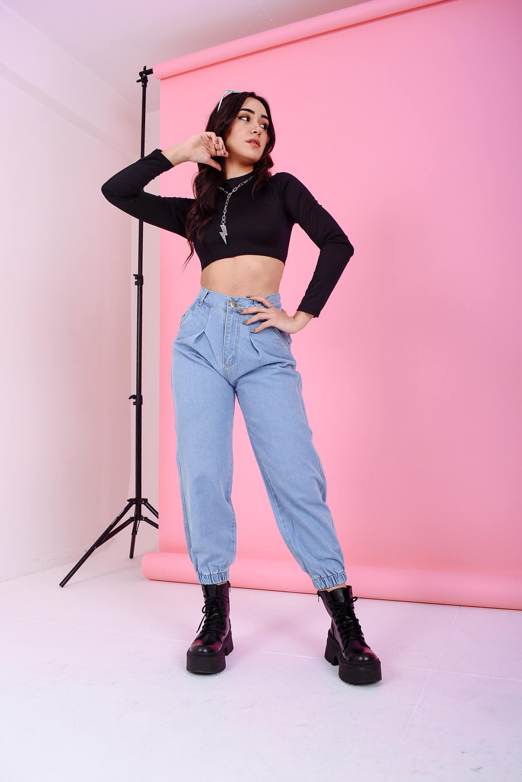 ROCKET SLOUCHY CELESTE CON PUÑO TALLES 34 AL 46 H REINA