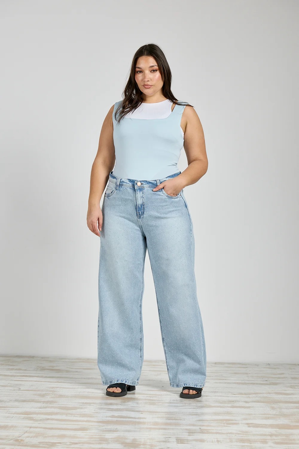 ART. 848 | WIDE LEG CELESTE CON STRASS RÍGIDO TALLES 46 AL 54 CENITHO