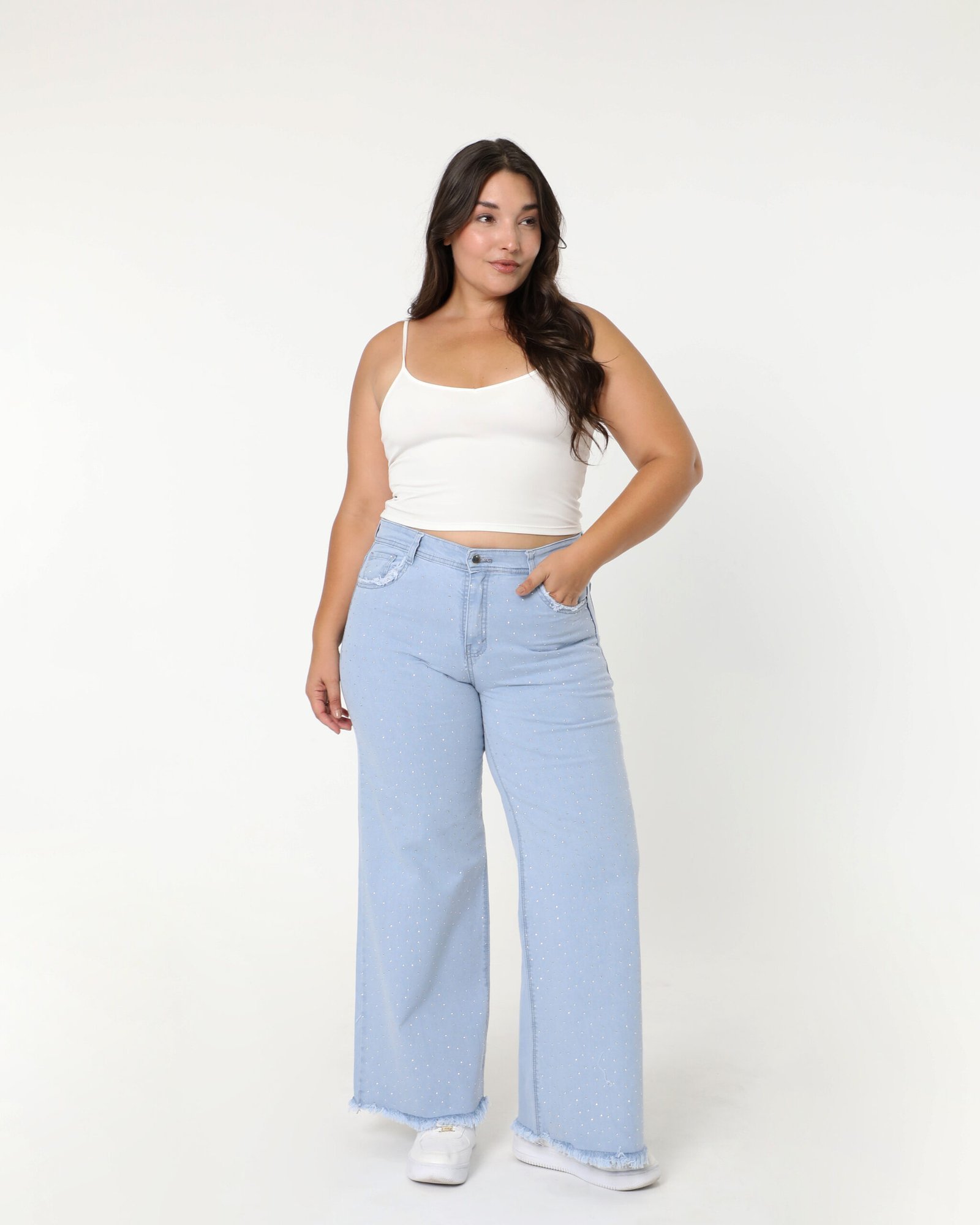 WIDE LEG EMMA ACID CON STRASS CON BOLSILLO DESGASTADO TIRO ALTO TALLES 36 AL 54 SONNE