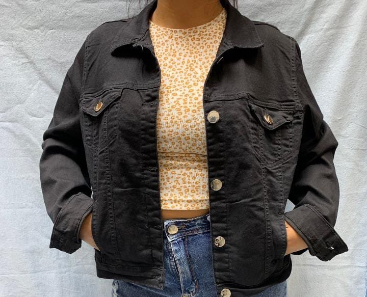 CAMPERA NEGRA CON BOTONES ELASTIZADA TALLES 5 AL 10 CRISAL