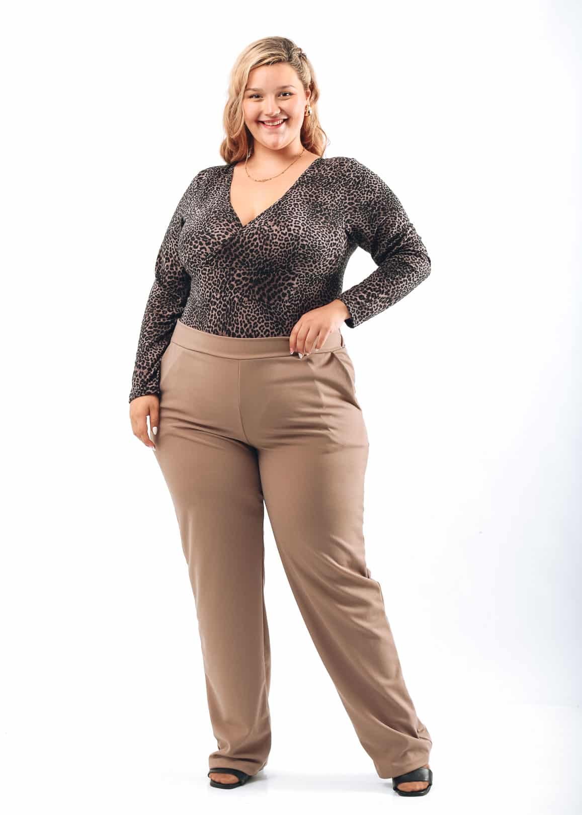 6526 PANTALON SASTRERO CAMEL/NEGRO TALLES L AL XXXL