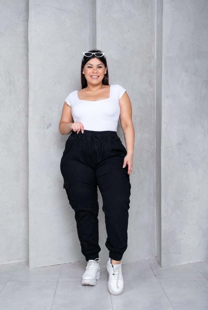 JOGGER CARGO NEGRO CON ELASTICO ELASTIZADO TALLES 48 AL 60 CRISAL