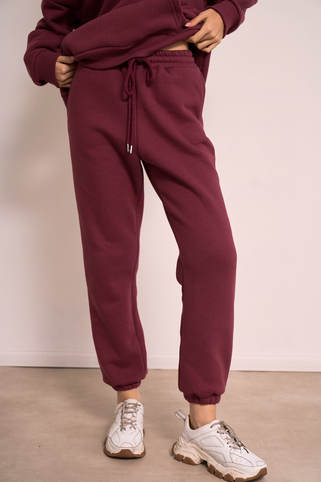DETROIT JOGGER DE FRISA CON BOLSILLOS LATERALES TALLES S AL L
