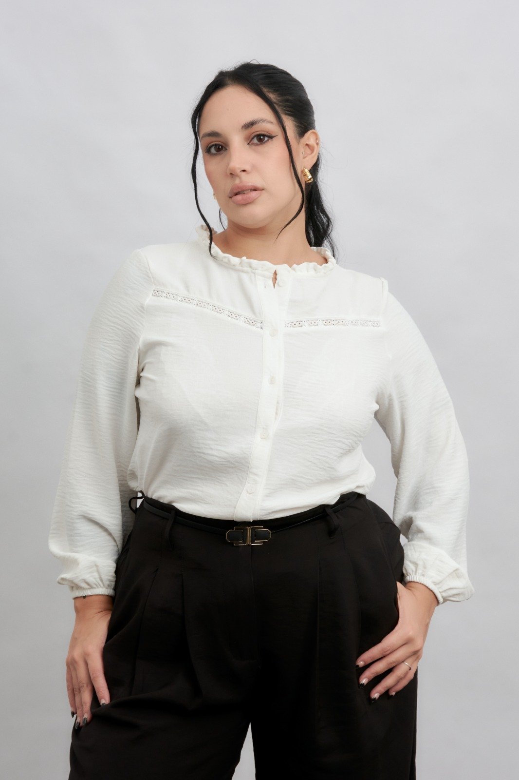 40831 | Camisa Volado Cuello Puntilla Varios Colores Talles L Al XXL
