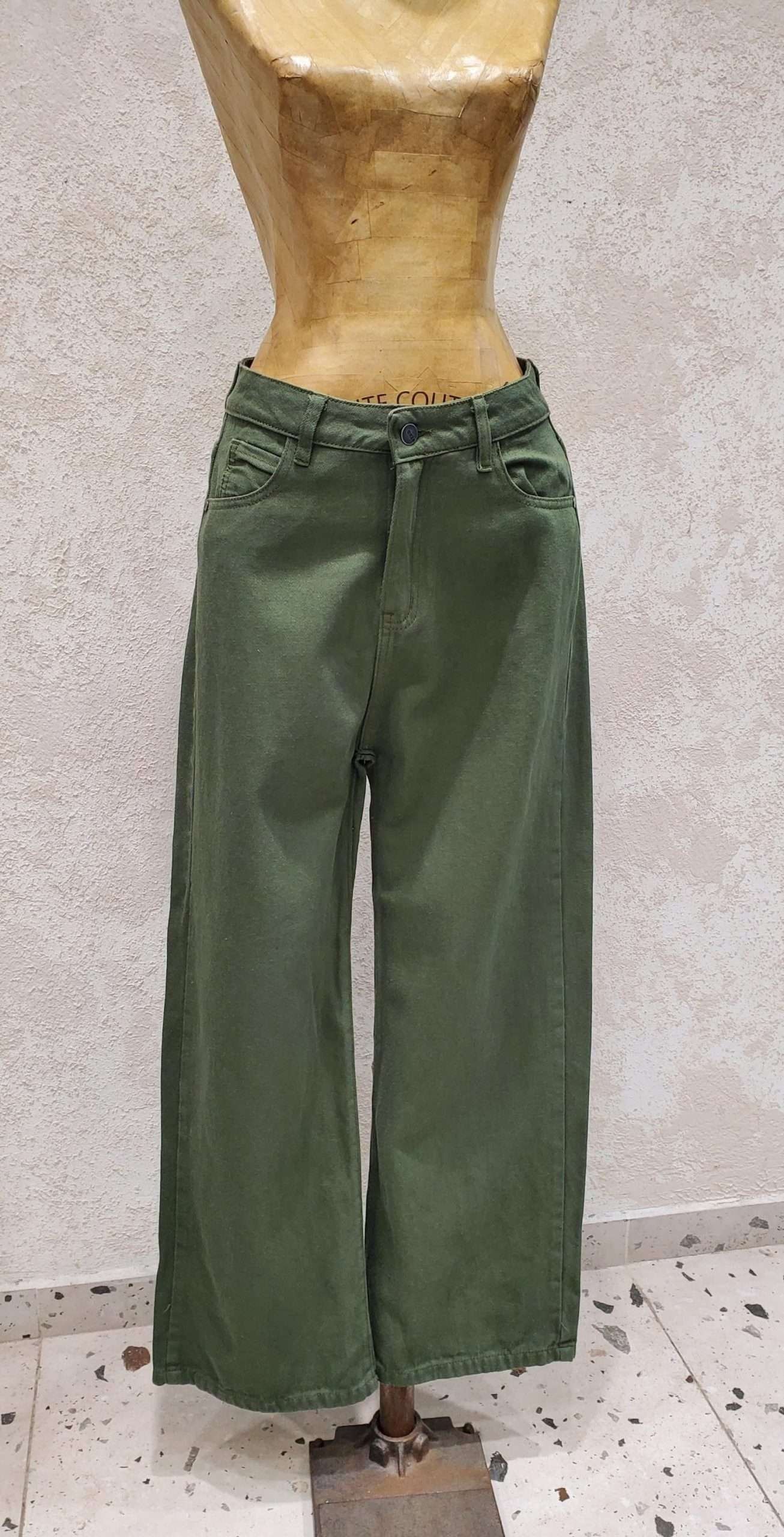 RENY PANTALON RECTO VERDE MILITAR RIGIDO TALLES 36-44 DAZE