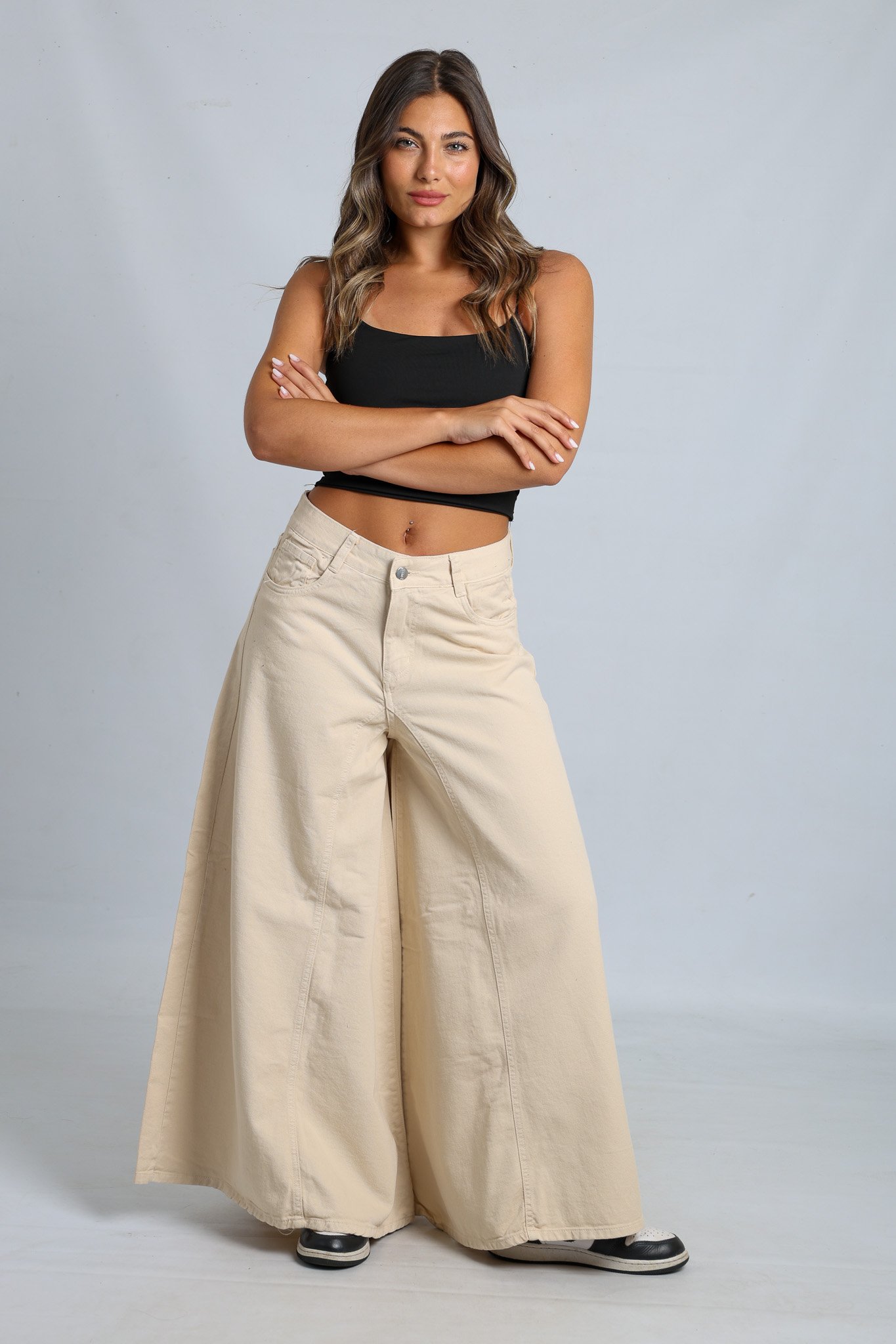 L-134 | JEAN MEGA WIDE LEG BEIGE TALLES 36 AL 40 VERSUS