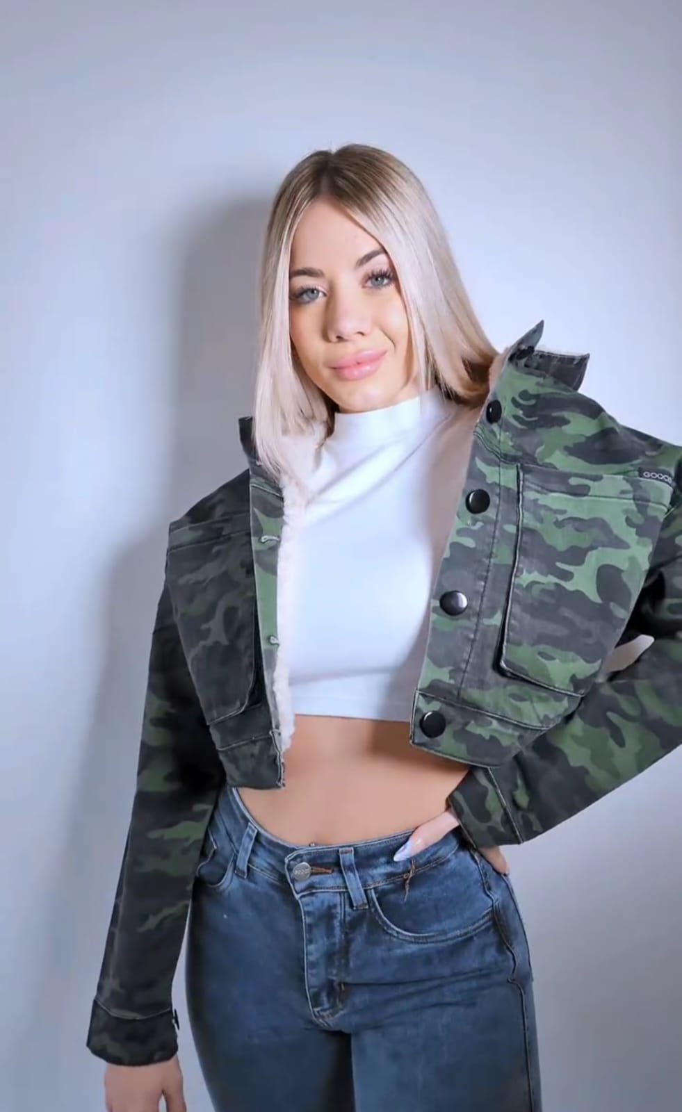 CAMPERA DENIM ESTAMPADO CON CORDERITO RIGIDO UNICO S-M GOOCO