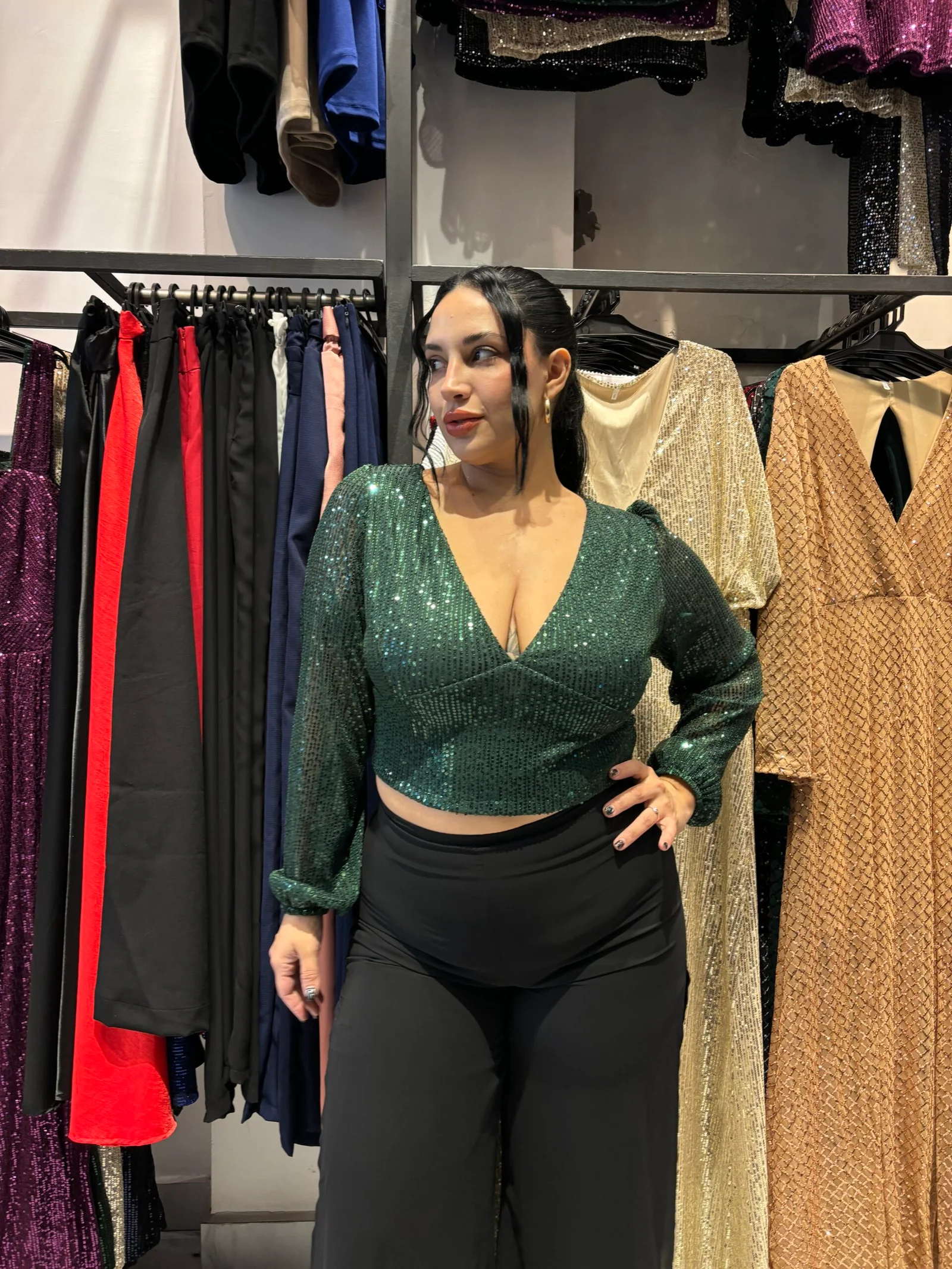 ALELI TOP DE LENTEJUELAS ESCOTE V ESPALDA DESCUBIERTA TALLES L AL XXL