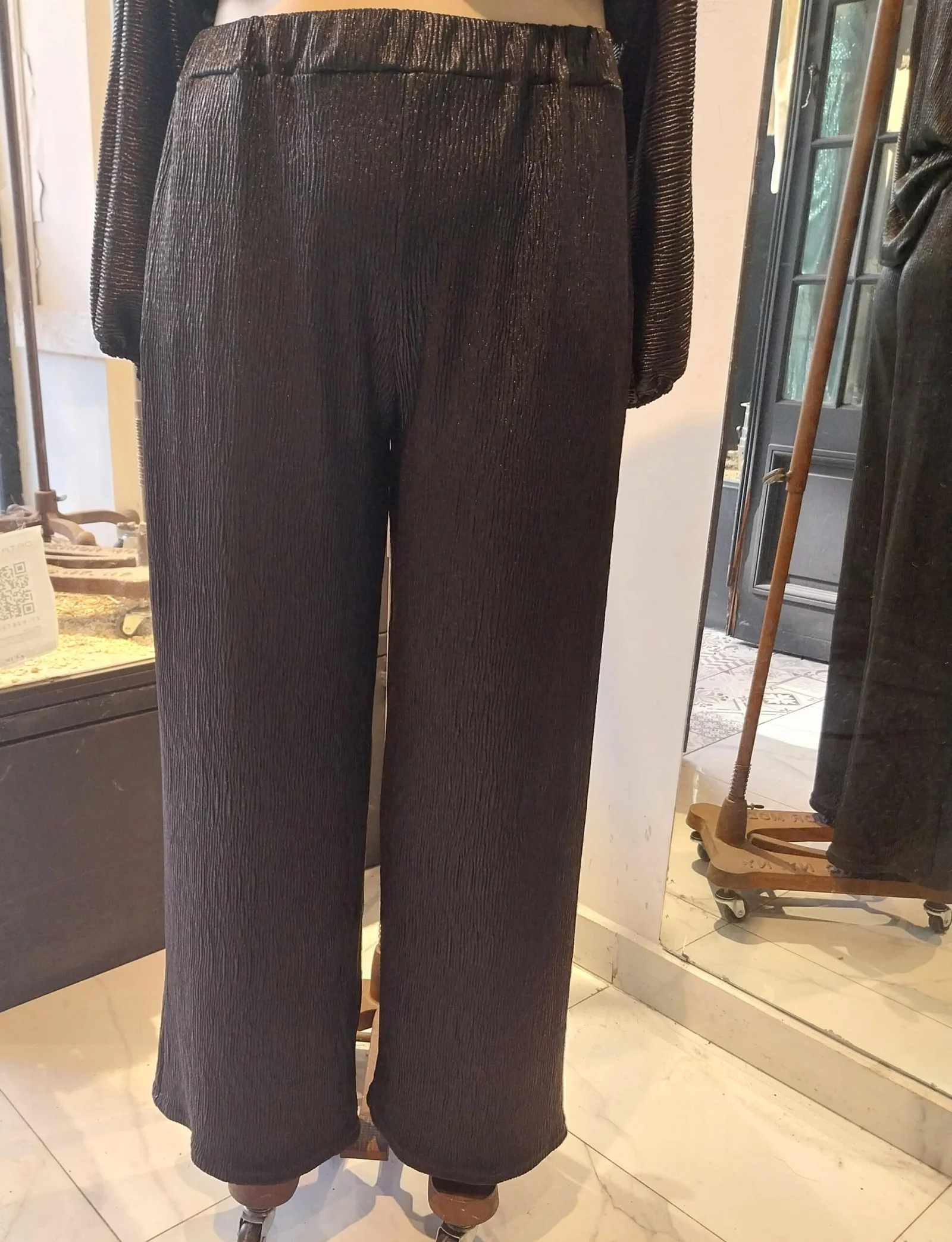 LIMA PANTALON PLISADO SATINADO TALLES L AL XXL ELEGANTE