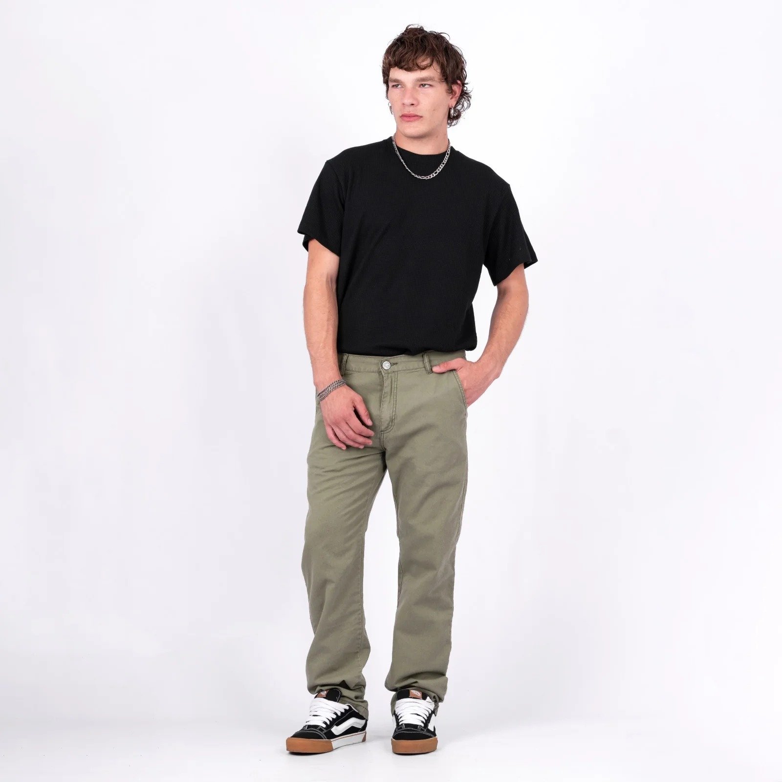 PANTALON CHINO RECTO GABARDINA VERDE HOMBRE TALLES 38 AL 52 VOLSANO