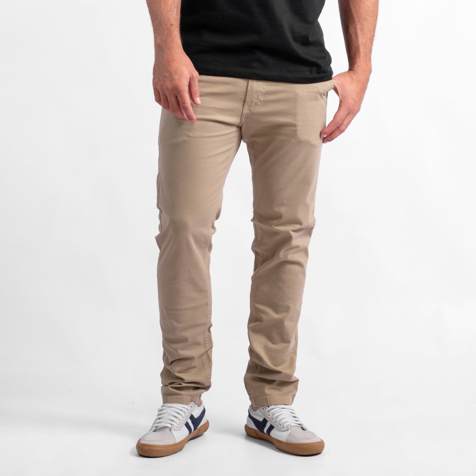 PANTALON RECTO DE GABARDINA CHINO BEIGE TALLES 38 AL 52 VOLSANO