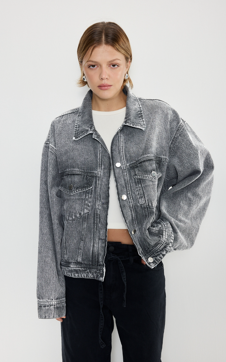 0071 CAMPERA OVERSIZE RIGIDA GRIS TALLES S AL XL INQUIETA
