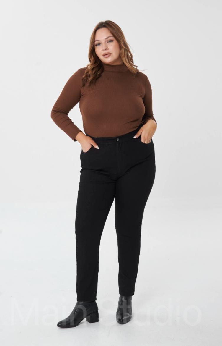 PARDA | Jean Chupin Curvy Elastizado Negro Talles 48 Al 56 Striven