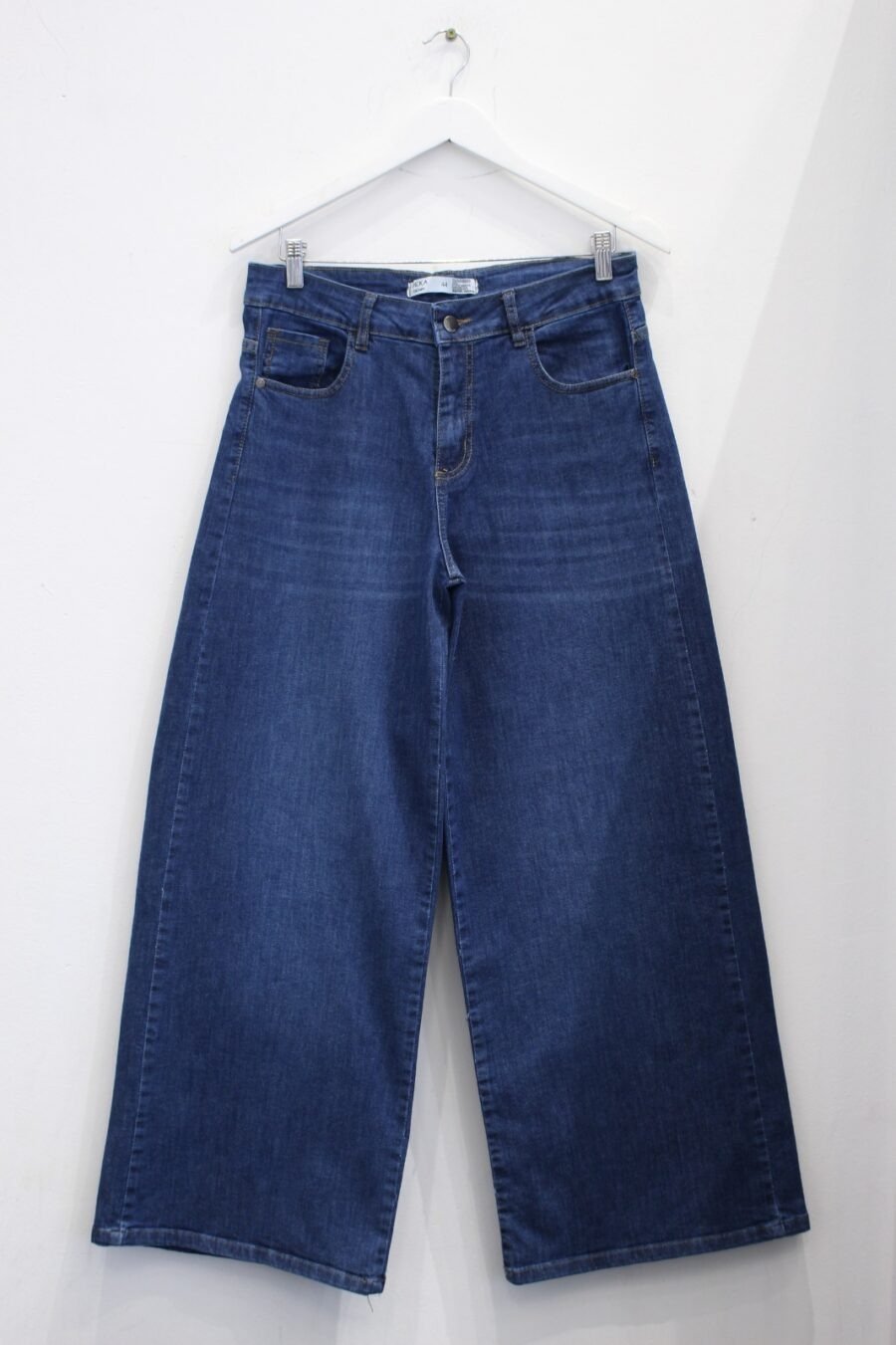 WIDE LEG INDI ANCHO ELASTIZADO TIRO ALTO DK CON BIGOTES TALLES 44 AL 54 DEKA