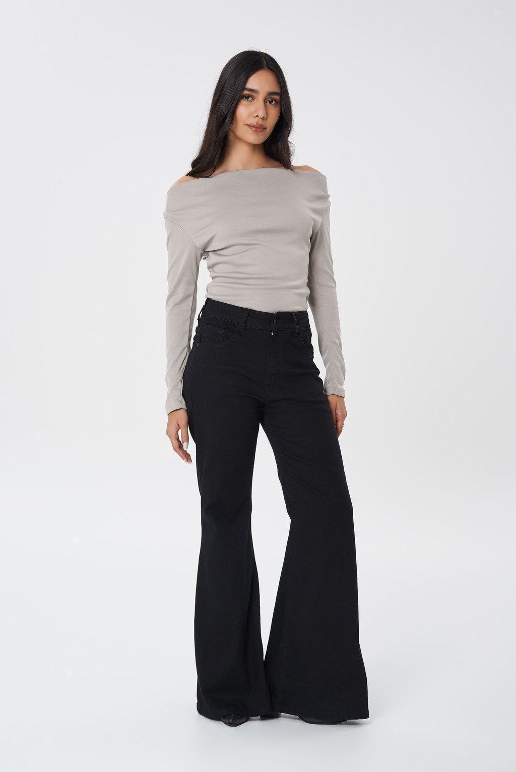 MERLA OXFORD ELASTIZADO COLOR NEGRO TIRO MEDIO TALLES 42 AL 48 STRIVEN