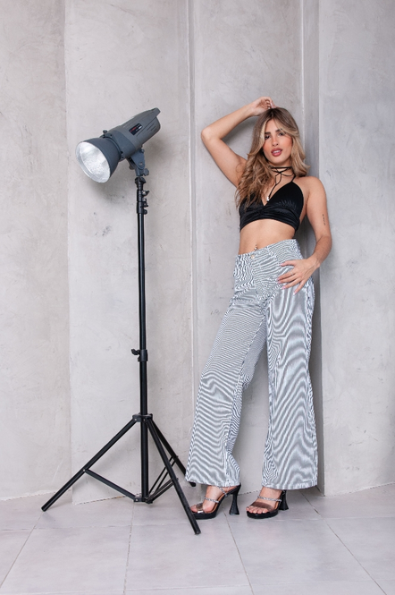 ART 222-6AZ Wide Leg gabardina blanca c/ Rayas Azul tiro alto rígido principessa 36-46