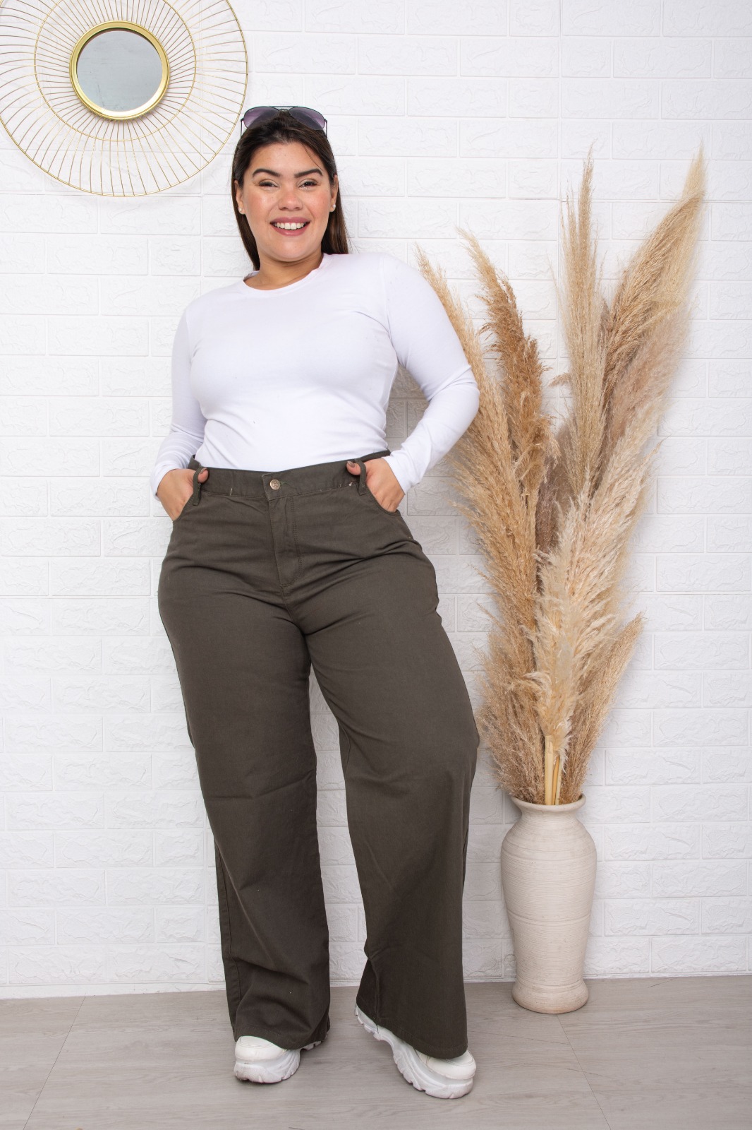 ART 577VM Wide Leg gabardina VERDE MILITAR Rígido talles del 48 al 56 principessa jeans