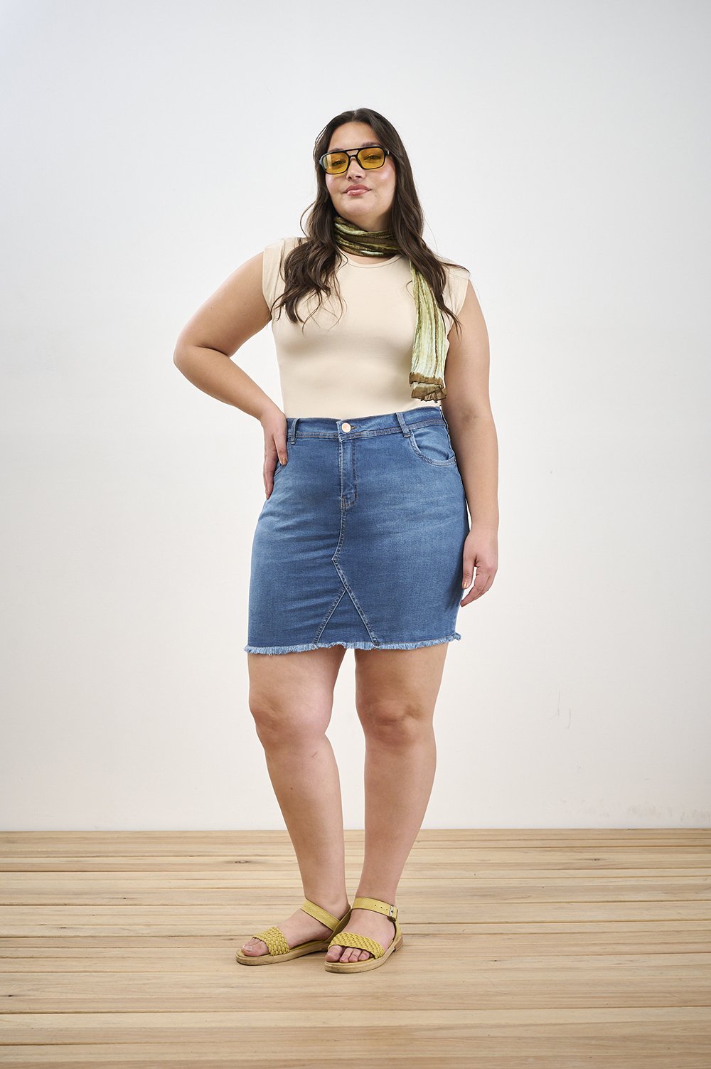 ART. M-539 | POLLERA AZUL ELASTIZADA DEFLECADO TALLES DEL 46 AL 54 CENITHO