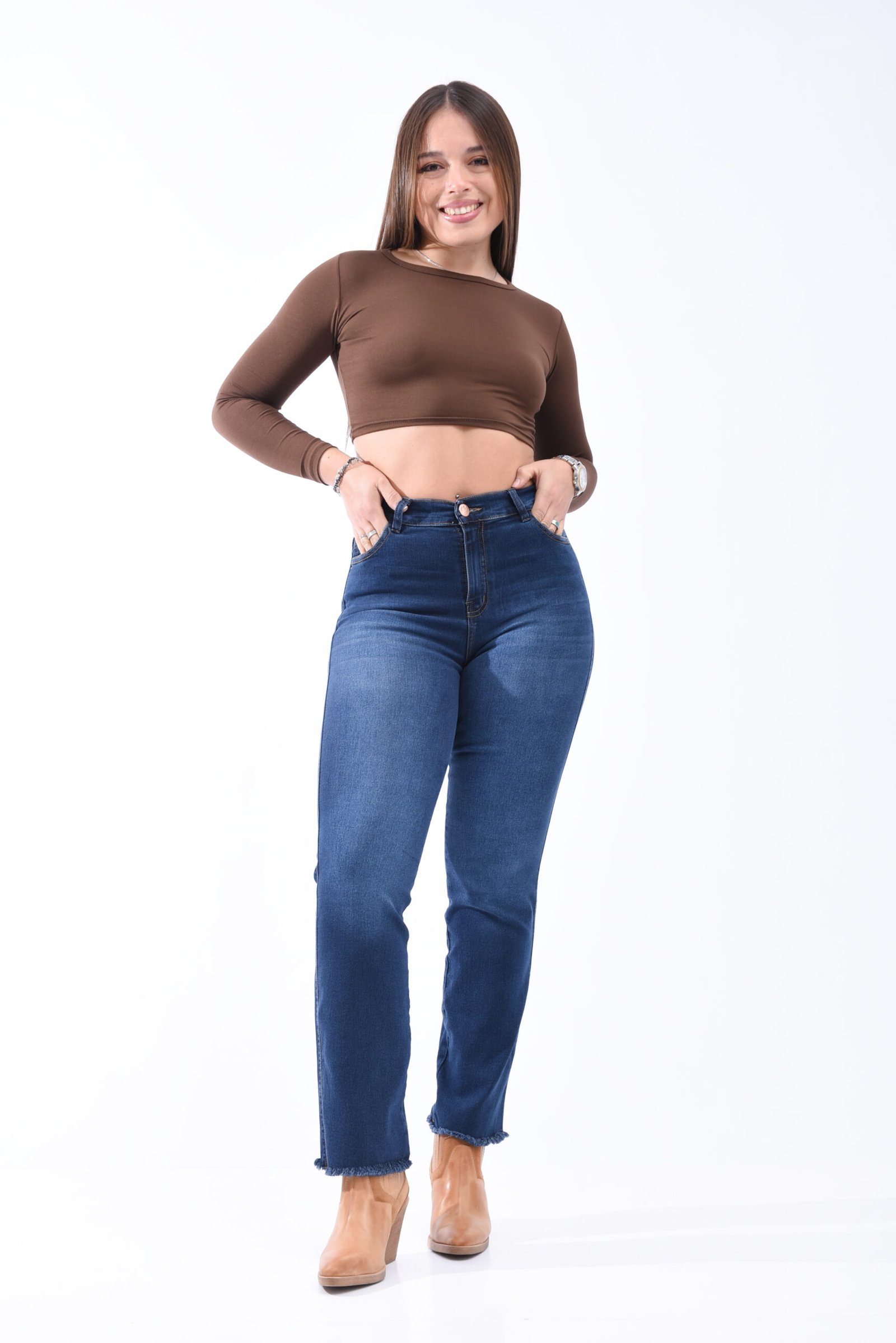 RAQUEL | RECTO AZUL ELASTIZADO TIRO ALTO DESFLECADO TALLES DEL 38 AL 54 RUMAJU