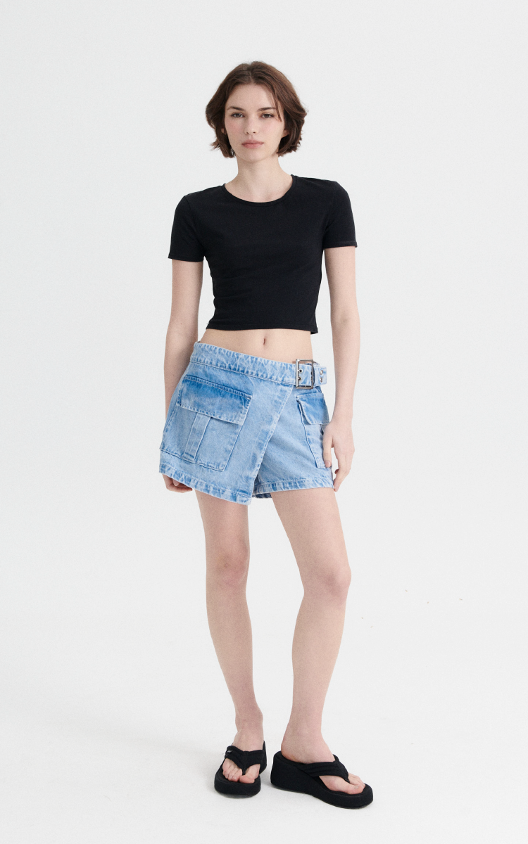 0393 | SKORT CARGO AZUL RIGIDO C/HEBILLA TIRO MEDIO TALLES DEL 36 AL 46 INQUIETA