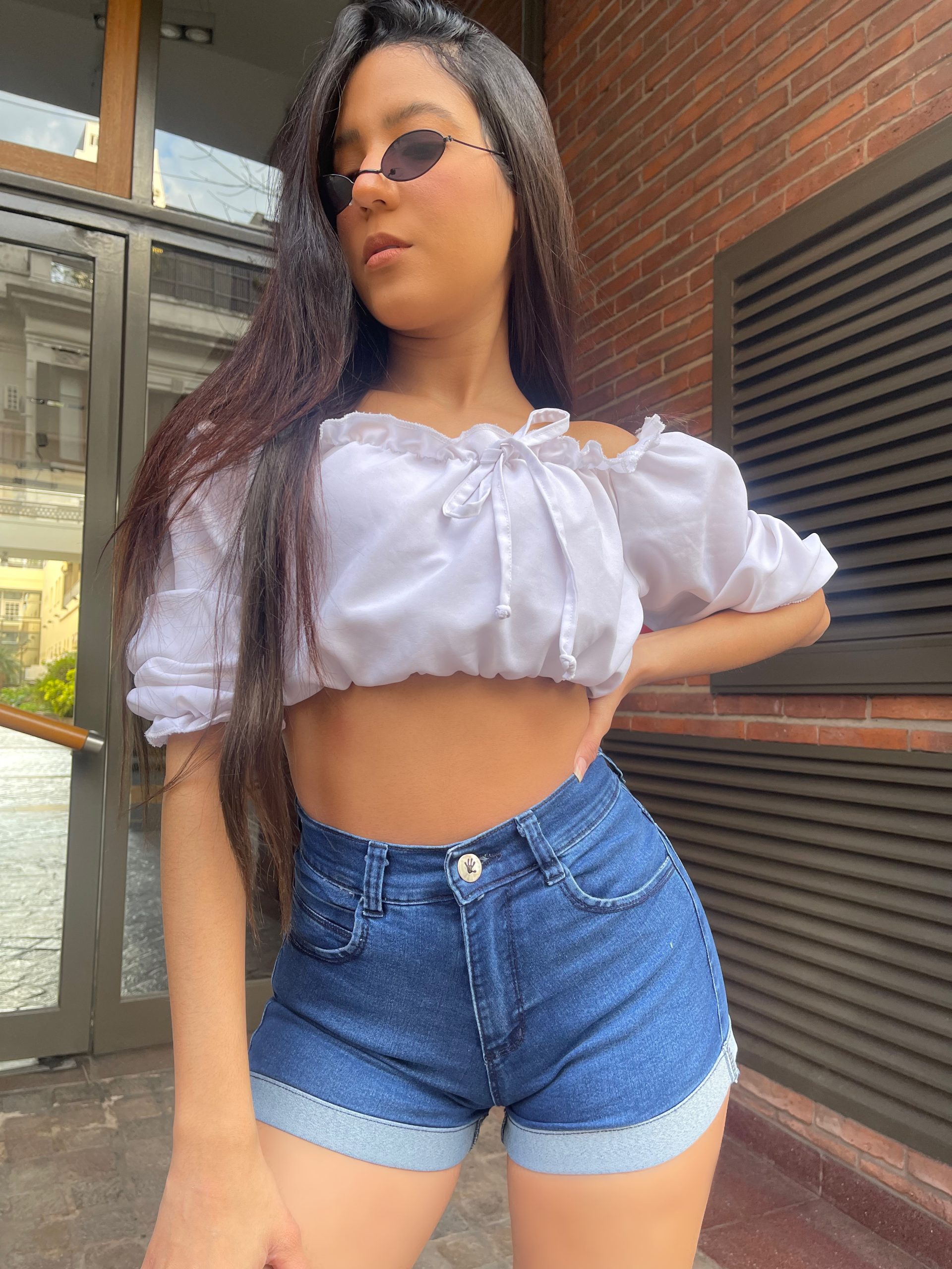 BLUE | SHORT AZUL CLASICO ELASTIZADO CON DOBLADILLO