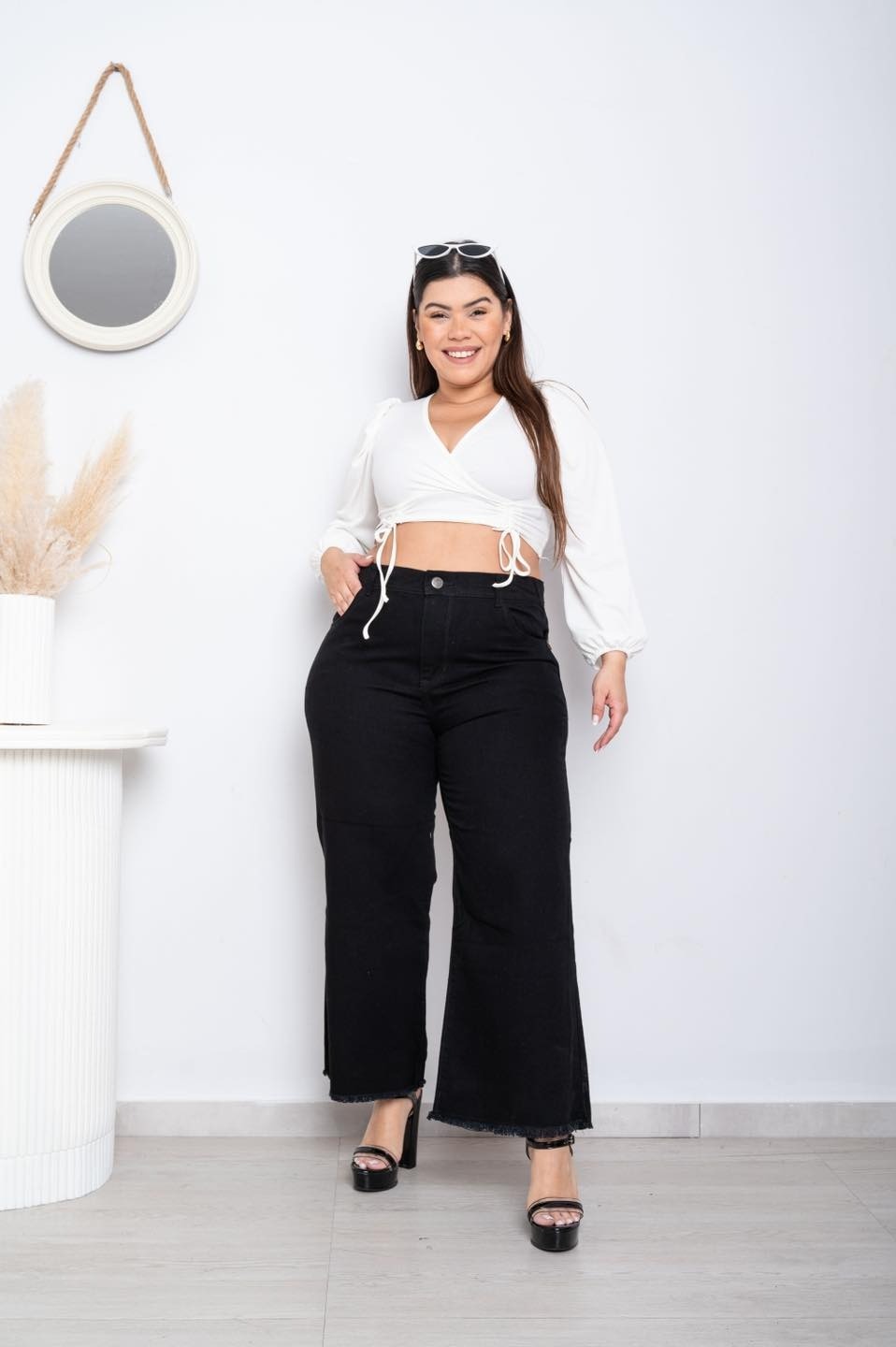 009 | WIDE LEG NEGRO LISO RIGIDO DESFLECADO TALLES DEL 42 AL 60 STTEVIA
