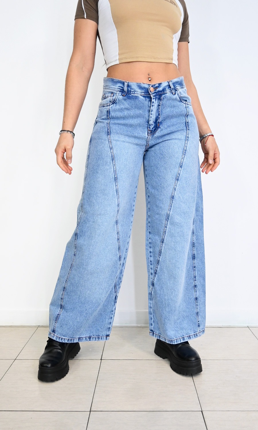 VENECIA- JEAN WIDE LEG C/ RECORTES CELESTE CLARITO RÍGIDO TOPAZZIO 36-46