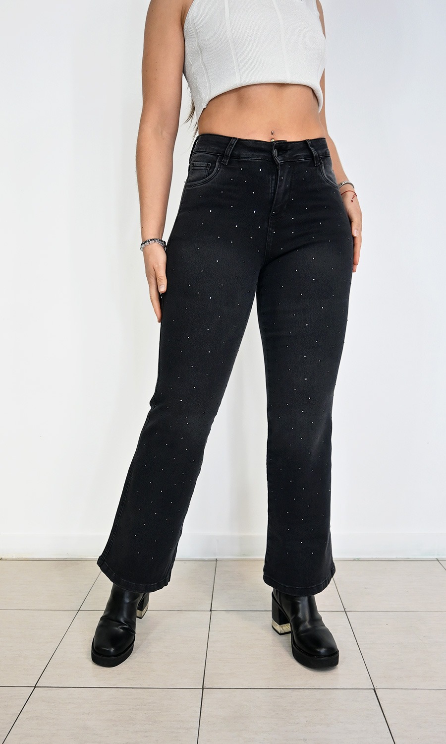 PERLA- JEAN WIDE LEG CON STRASS GRIS OSCUROS CON BRILLOS NEGROS T/M ELASTIZADO TOPAZZIO 38-46