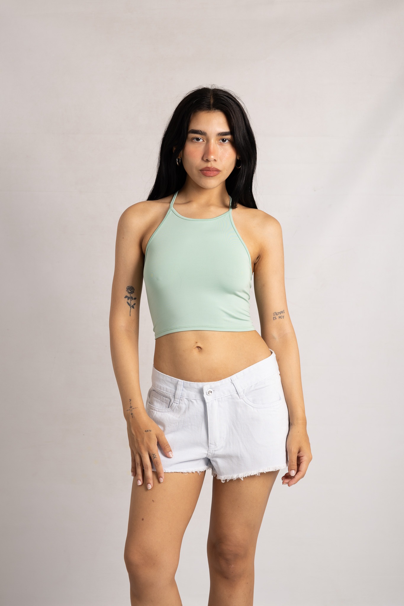 SH-130 | SHORT RAYAS CELESTES RIGIDO TALLES DEL 36 AL 44 VERSUS