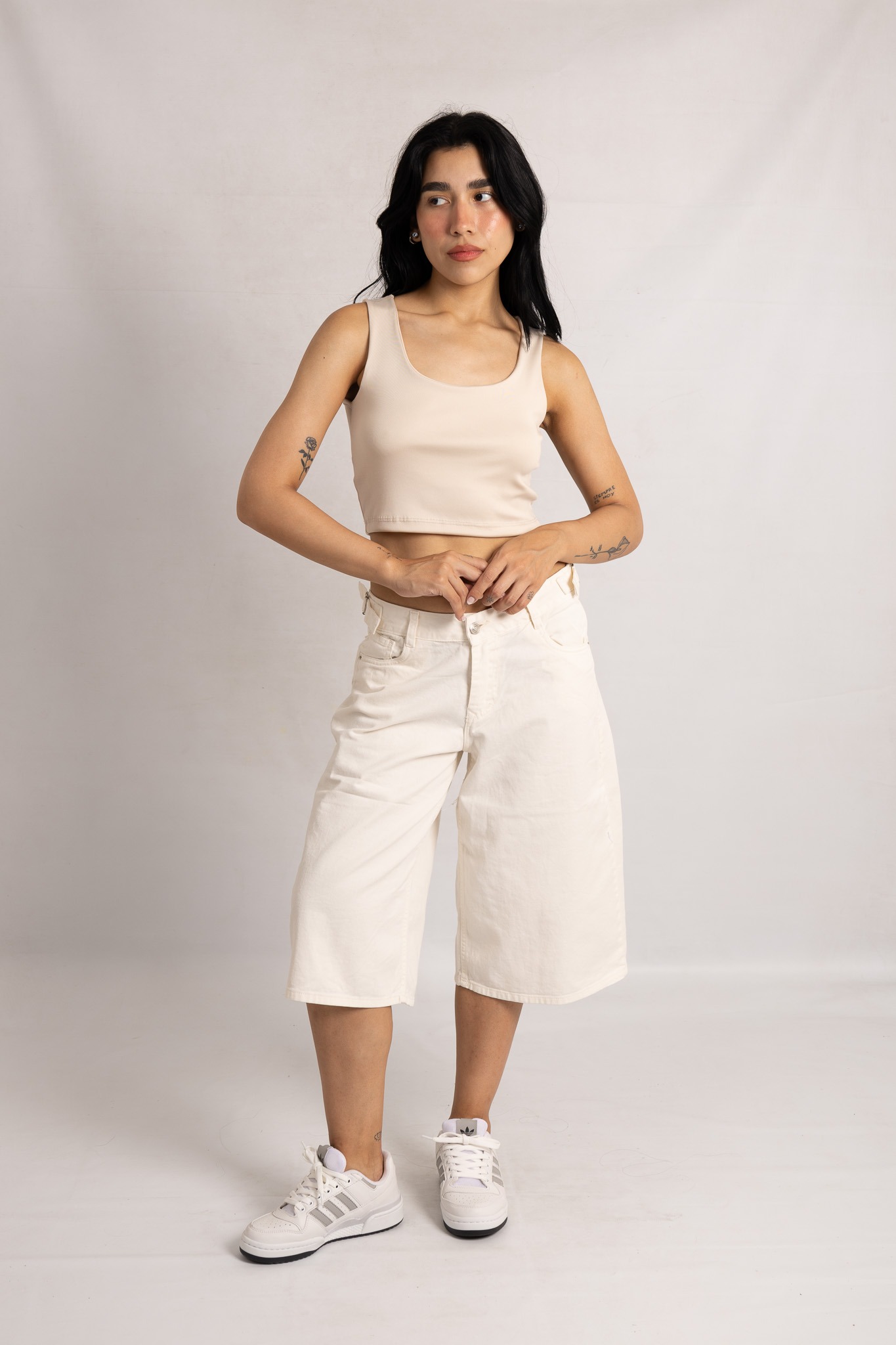 Sh-134 | BERMUDA BAGGY BEIGE CON HEBILLA RIGIDA TALLES DEL 36 AL 46 ANDAR