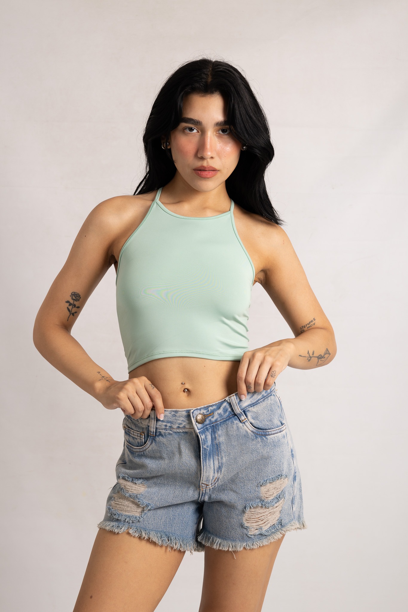 SH-135 | SHORT AZUL OXIDO LARGO CON ROTURA DESFLECADO TALLES DEL 36 AL 46 VERSUS
