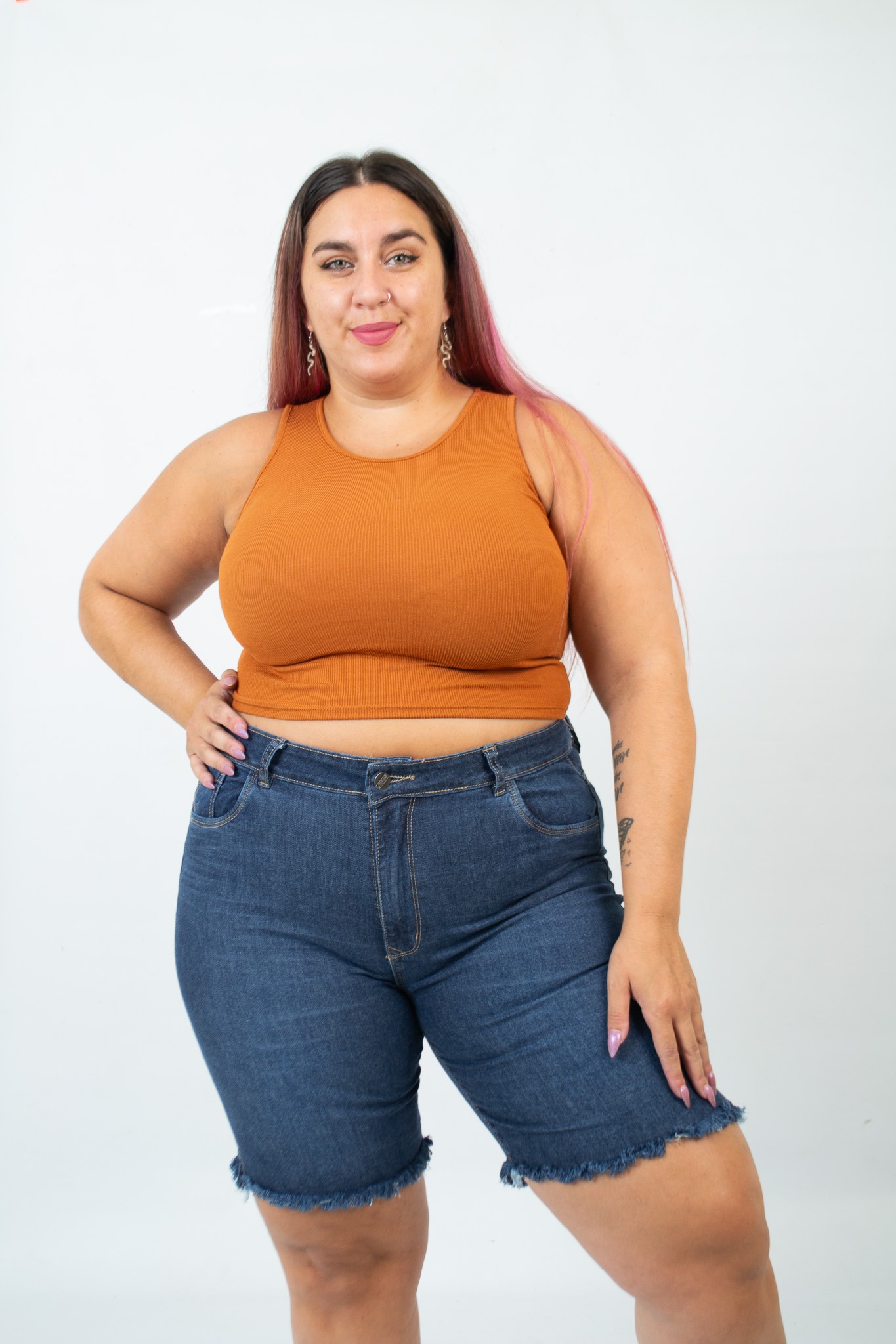 SH-88 | BERMUDA AZUL CON TAJO DESFLESCADO PLUS SIZE ELASTIZADO  TALLES DEL 48 AL 54 ANDAR