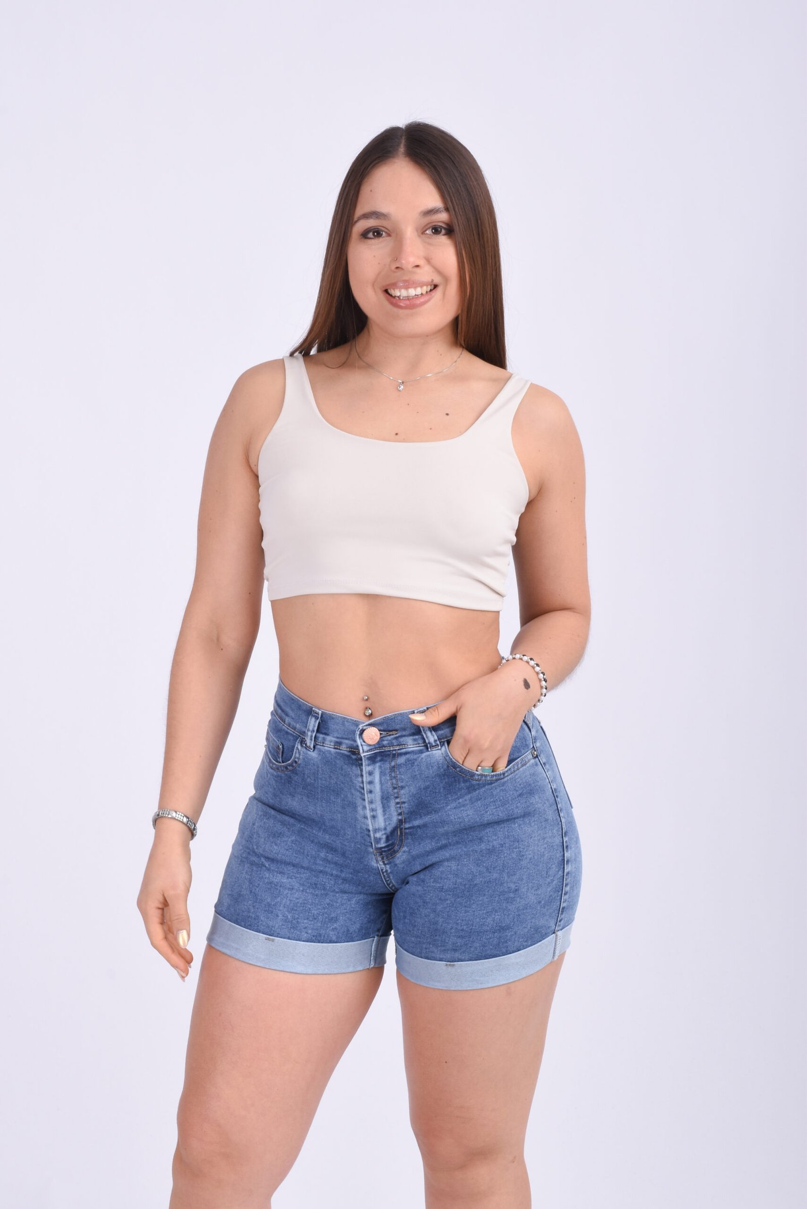 AMANDA | SHORT CELESTE NEVADO ELASTIZADO TIRO ALTO 38-56 RUMAJU