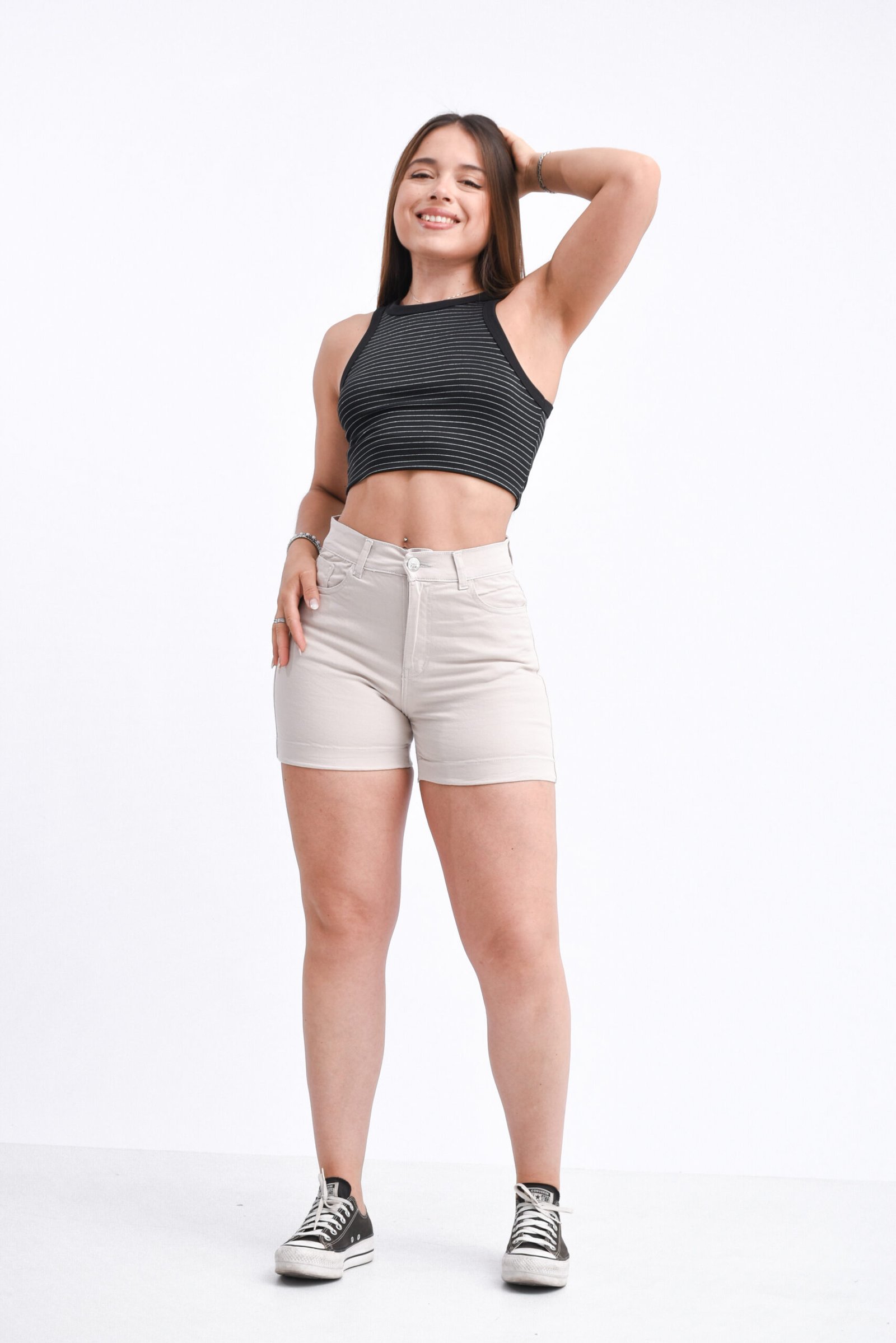 DANA | SHORT CLASICO COLOR BEIGE TIZA TIRO ALTO ELASTIZADO RUMAJU 38 A 54