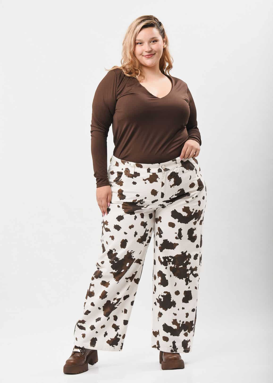 6521 WIDE LEG ESTAMPADO VACA BLANCO RIGIDO TALLES 48 AL 64