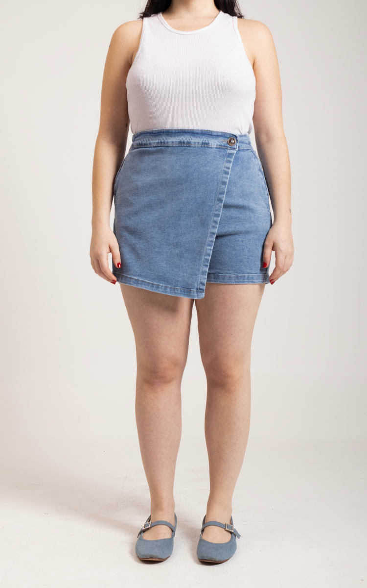 2332- SKORT DE JEAN CELESTE TIRO ALTO RÍGIDO ELASTICO TRASERO 44-54 INQUIETA