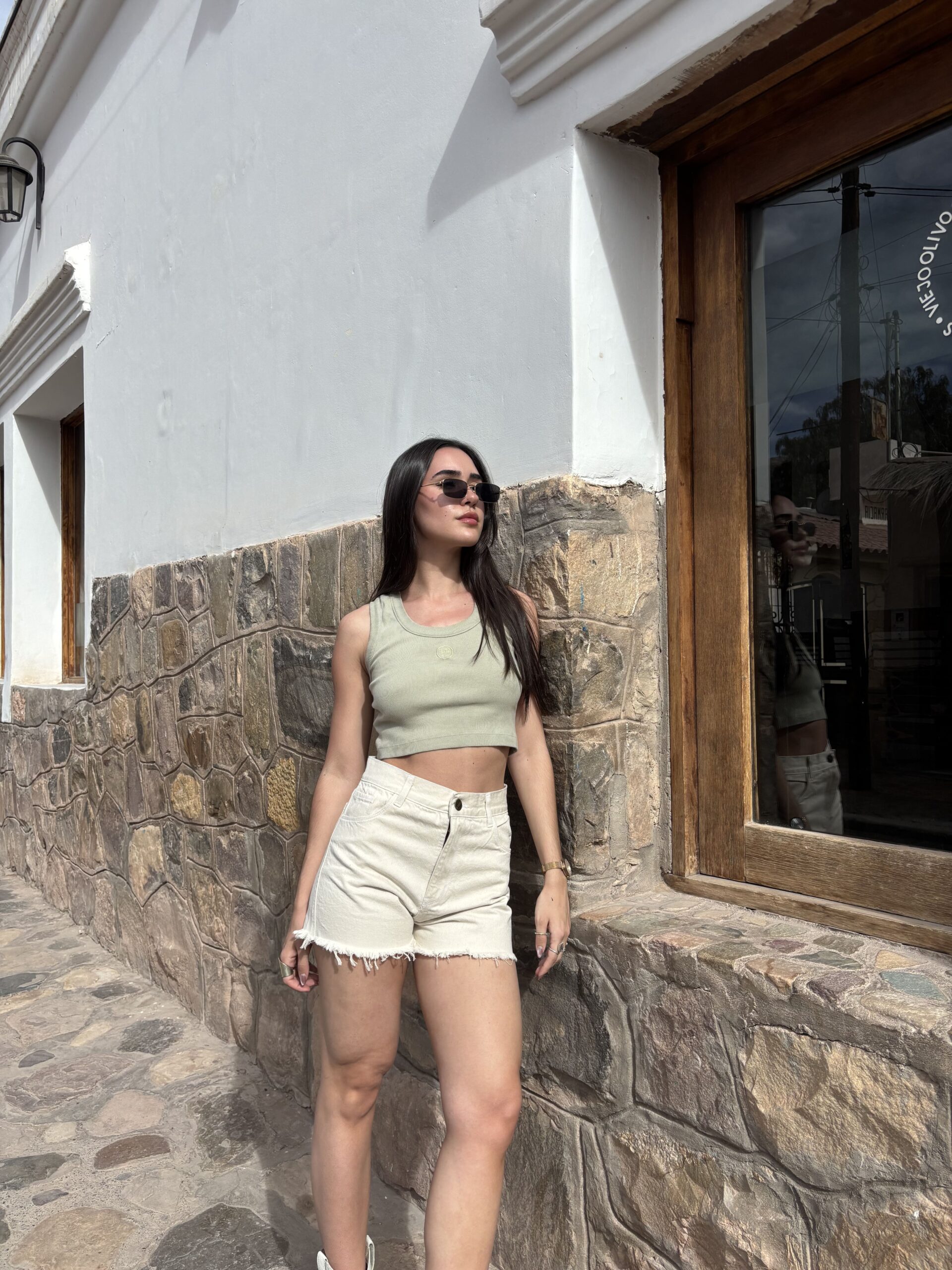 SHORT LINO CREMA RIGIDO DESFLECADO TIRO ALTO TALLES 34 AL 46 H-REINA