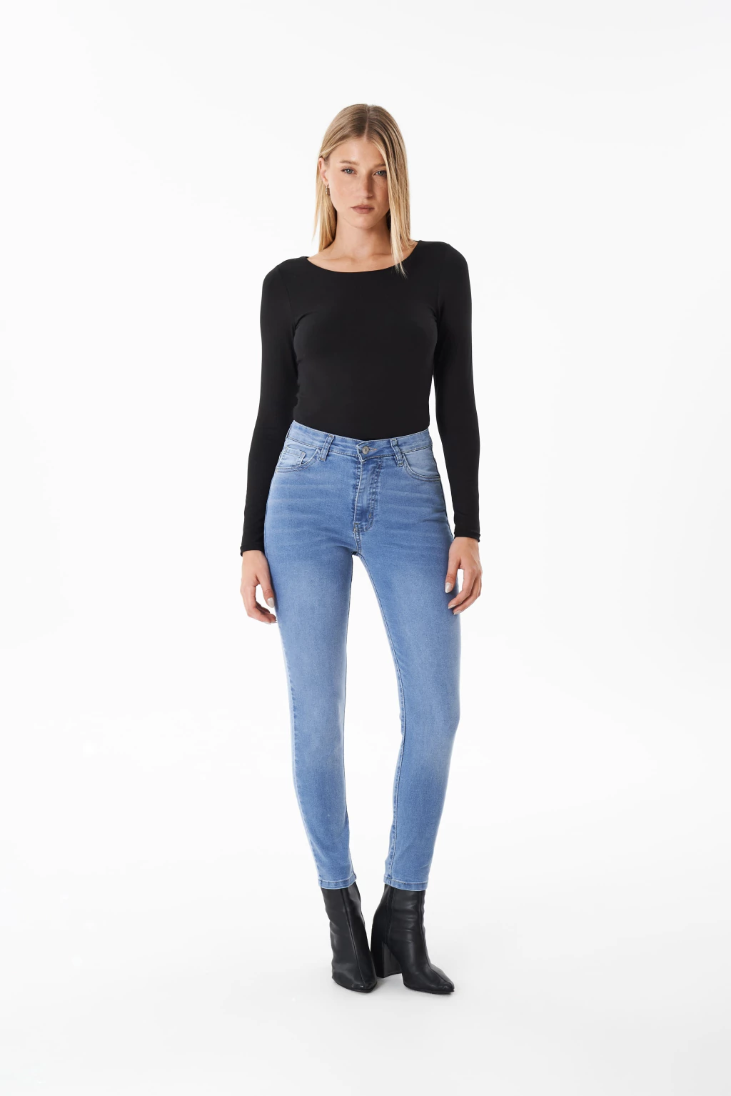 ESQUEL SKINNY AZUL ELASTIZADO BIGOTES LOCALIZADO TIRO ALTO TALLES 36 AL 46 STRIVEN