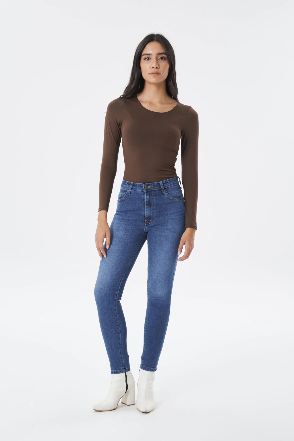MORIA SKINNY CLASICO SAZUL ELASTIZADO TIRO BAJO TALLES 36 AL 46 STRIVEN