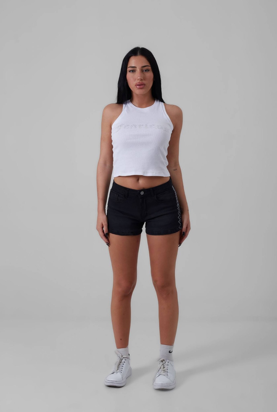 ART NEIGES- SHORT JEAN NEGRO C/ BORDADO ZIG ZAG EN LA LATERAL TORINE 38-50