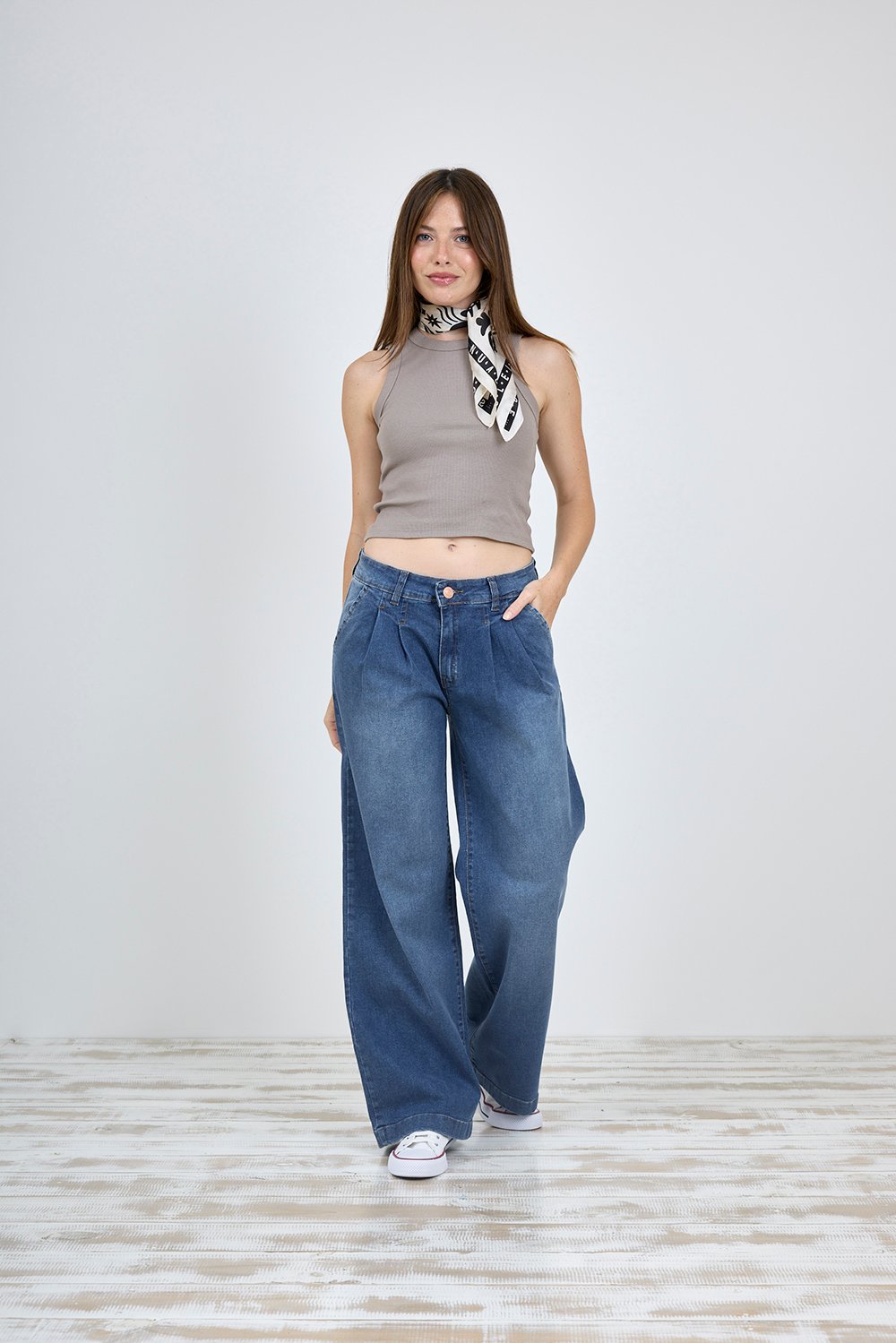 ART. 458 | BAGGY AZUL CON PINZAS ELASTIZADO TIRO MEDIO TALLES 36 AL 46 CENITHO