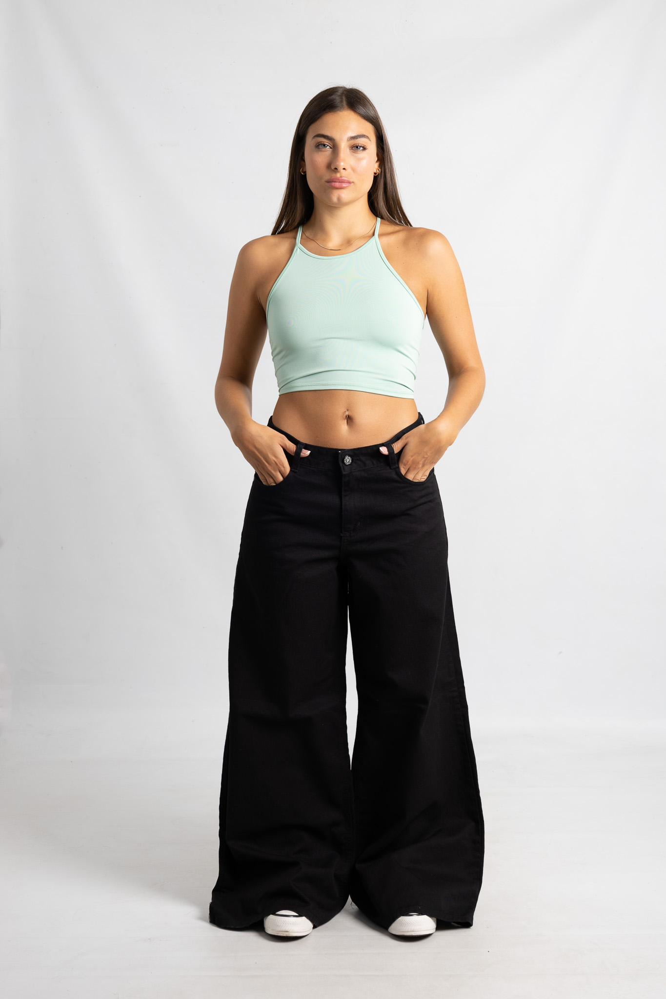 Art. 689 | Mega Wide Leg Negro Rigido Andar t36-46