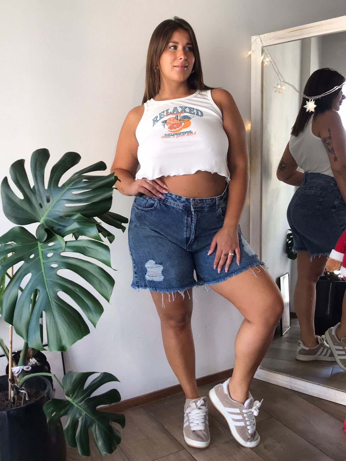 10110 - SHORT MOM AZUL CON ROTURAS DESFLECADO RIGIDO TALLES 46 AL 60 CRISAL