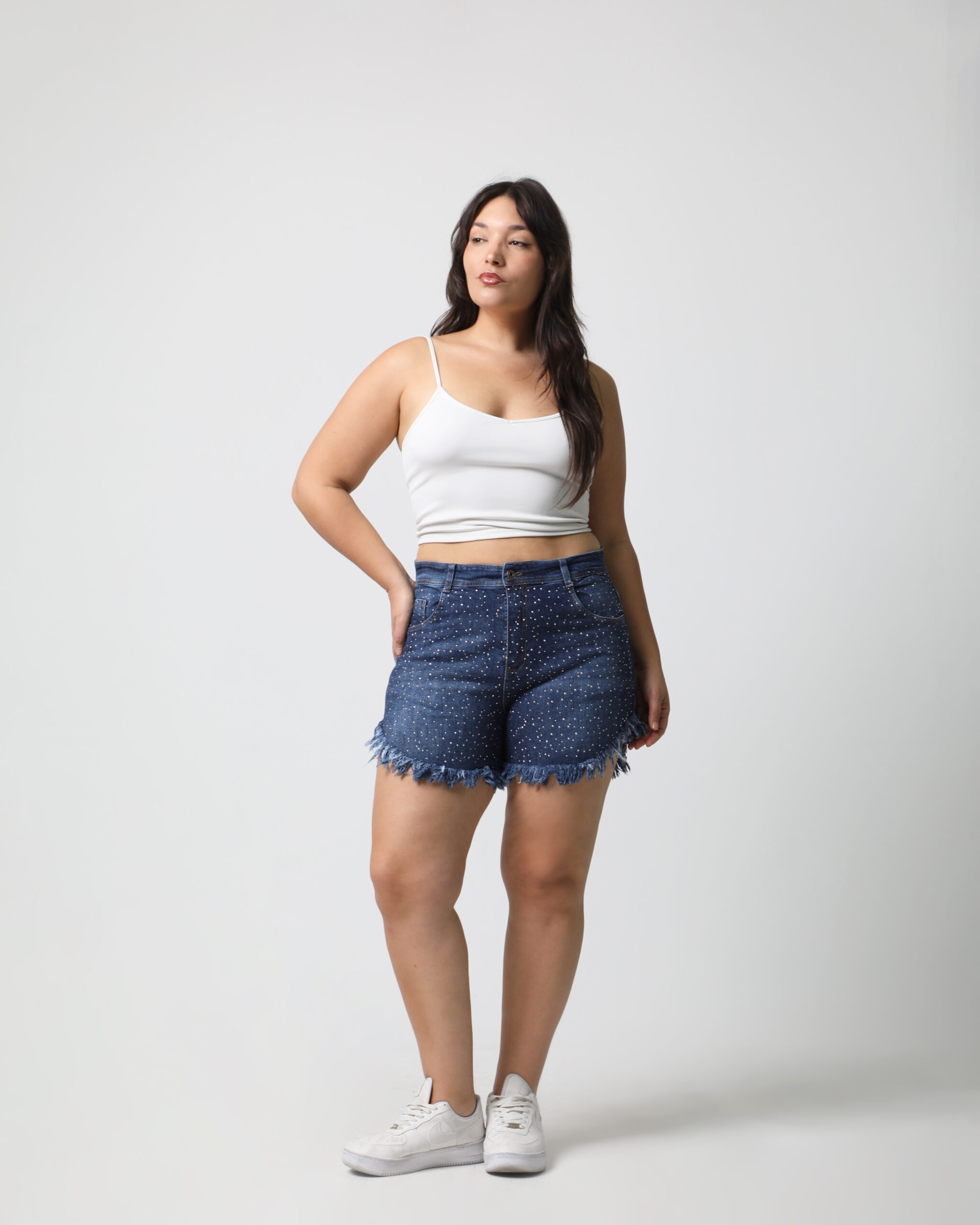 GINA  /  SHORT DE JEAN AZUL STRASS DESFLECADO EN BOTA TIRO ALTO TALLES 36 AL 60 SONNE