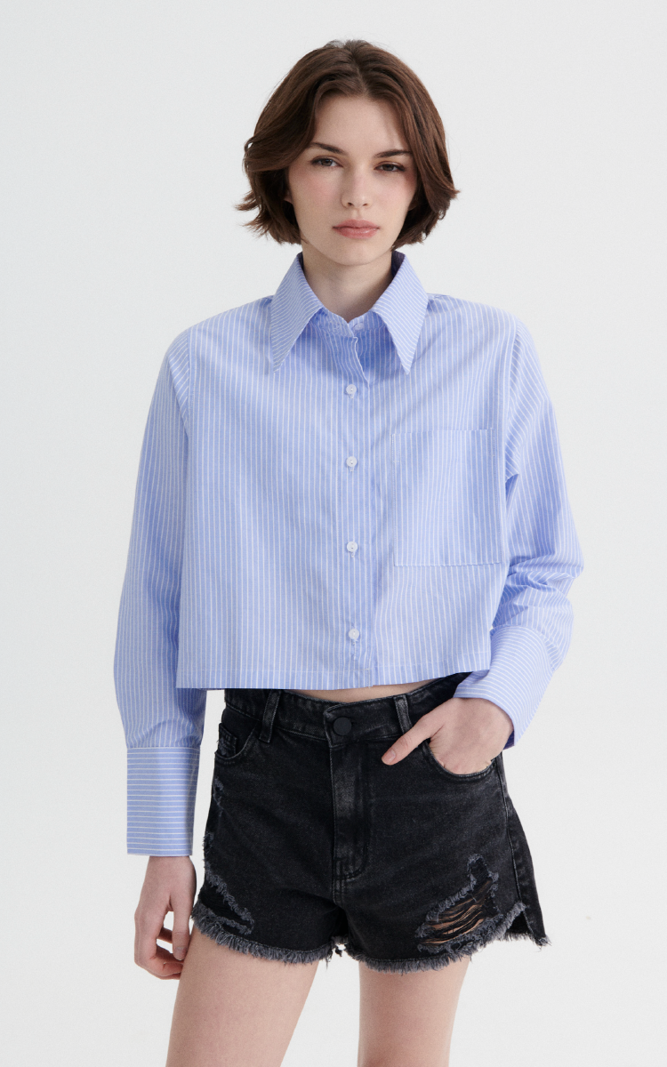 0376 I SHORT NEGRO RIGIDO CON ROTURAS DESFLECADO EN BOTA TIRO ALTO TALLES 36 AL 46 INQUIETA