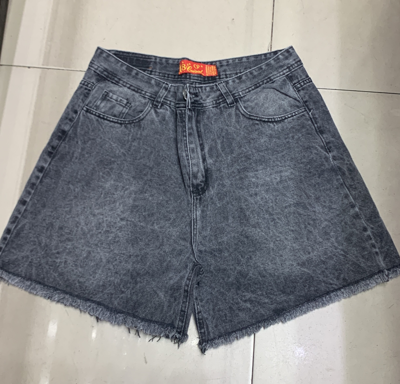 10127 - SHORT GRIS DESFLECADO RIGIDO TALLES 46 AL 60 CRISAL