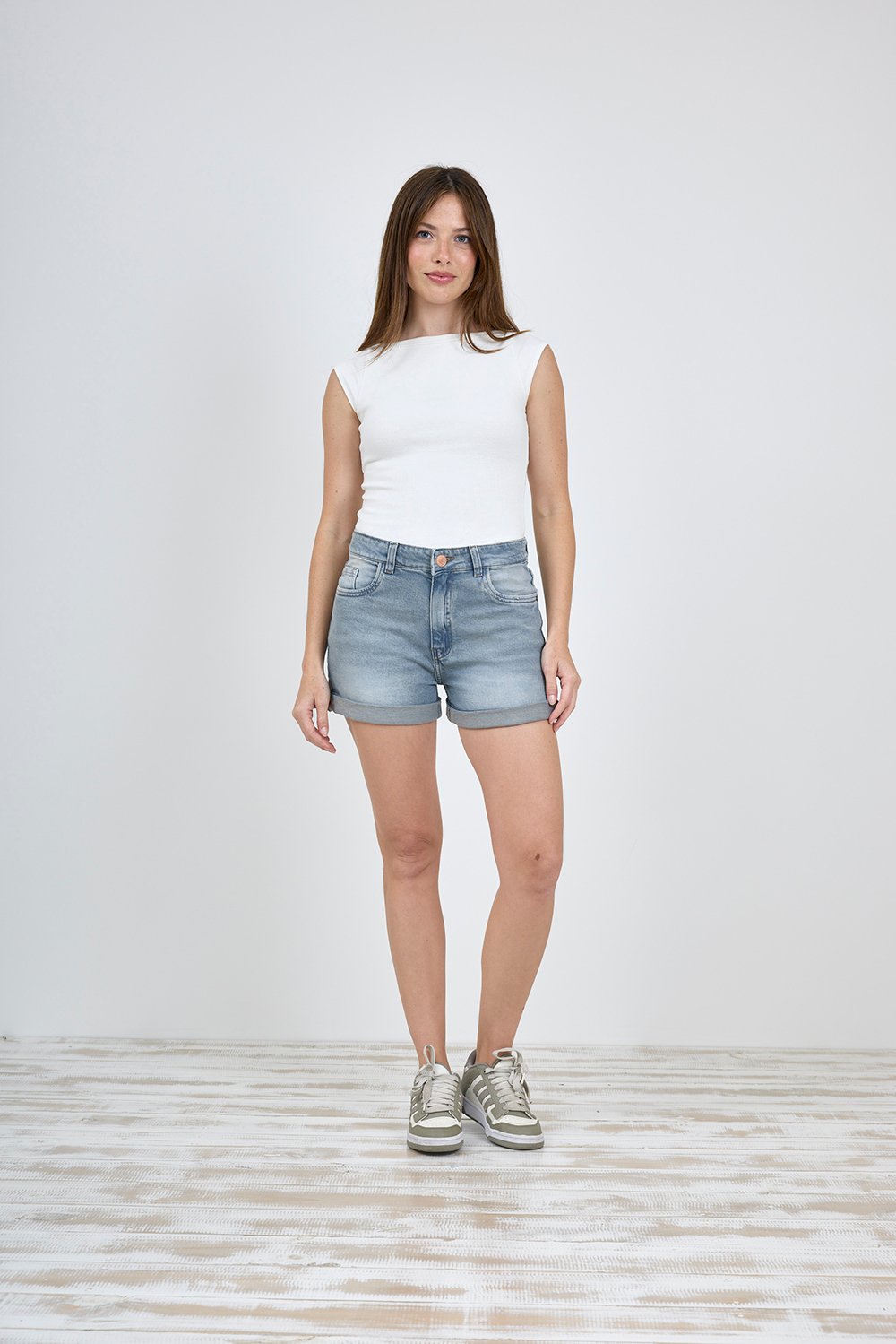 ART. C-128 | SHORT MATIZADO CLÁSICO ELASTIZADO CON DOBLE RUEDO TIRO ALTO TALLES 36 AL 46 CENITHO