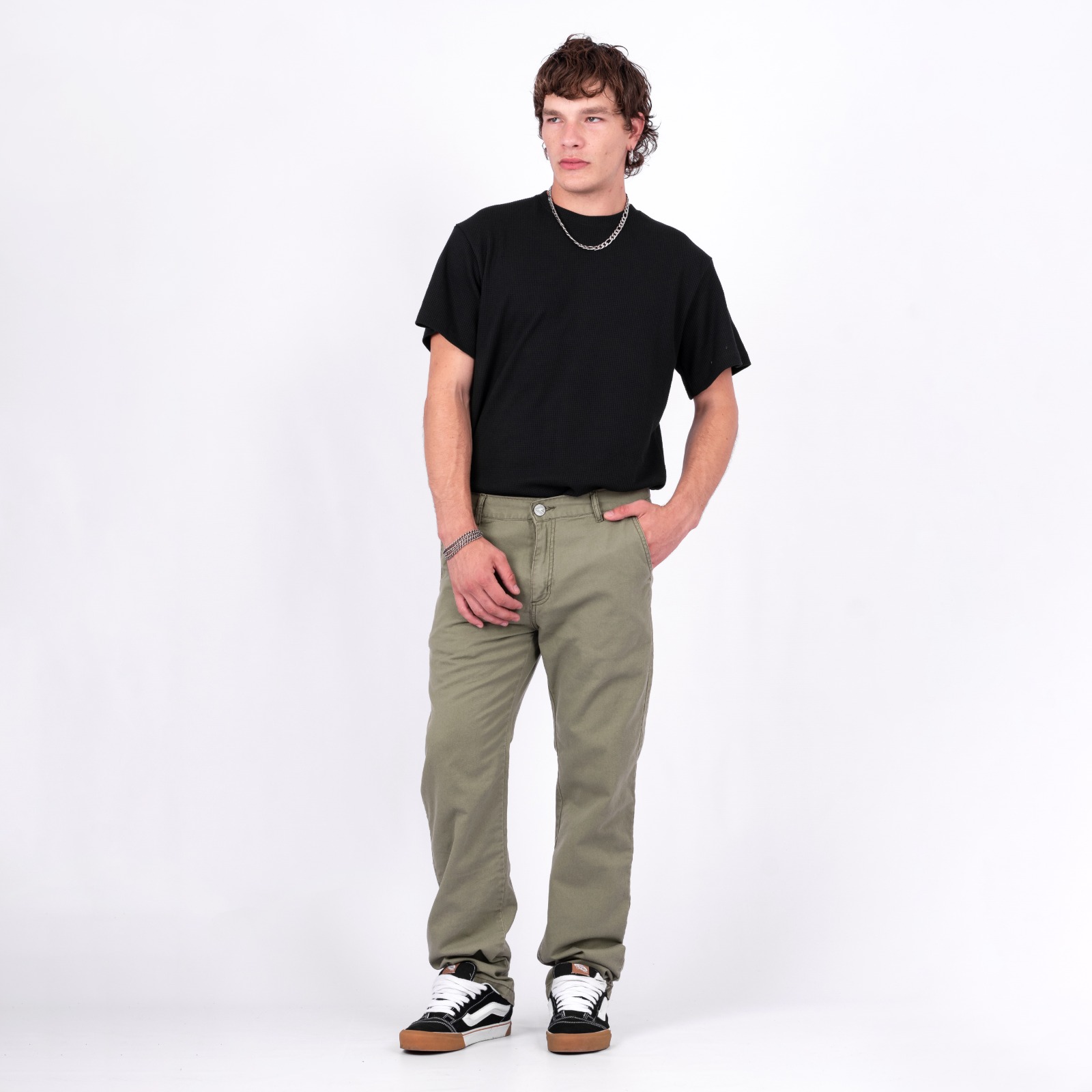 PANTALÓN CHINO | VERDE REGULAR DE GABARDINA RIGIDO TALLES 38 AL 52 VOLSANO