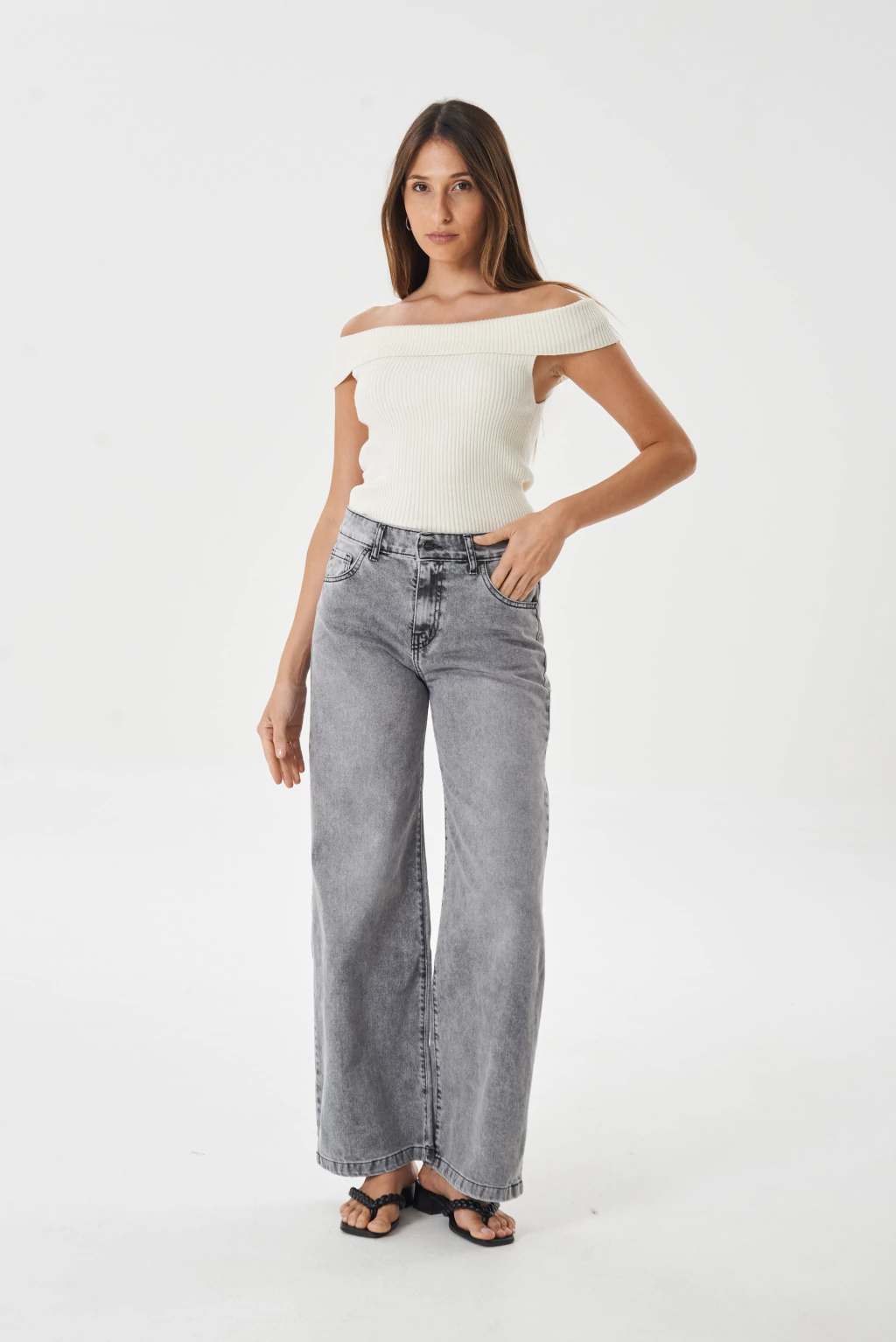 MARUJO  I  WIDE LEG GRIS RIGIDO TIRO ALTO TALLES 36 AL 46 STRIVEN