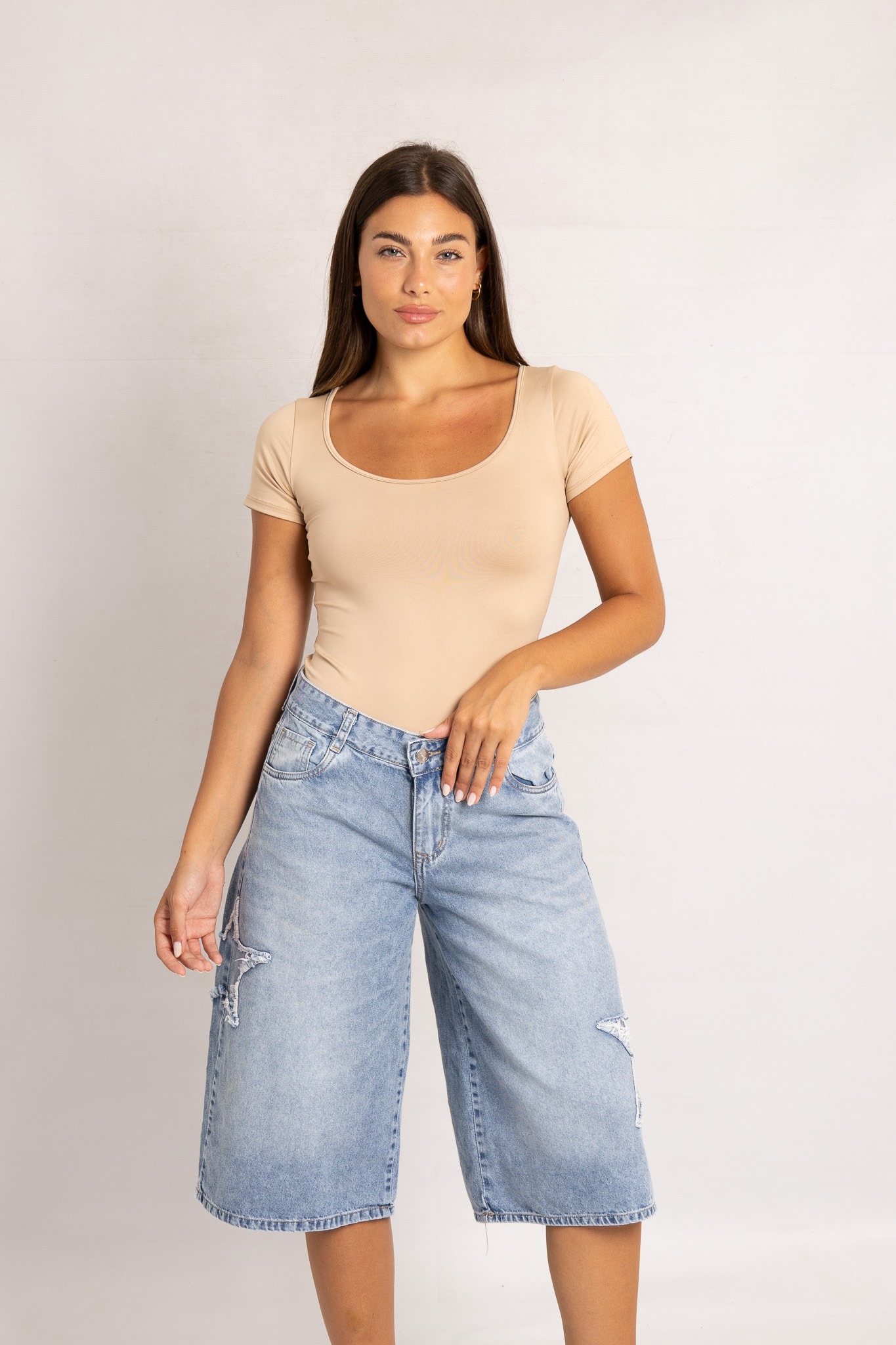 B-15 I BERMUDA NEVADA RIGIDO ESTRELLA TIRO ALTO TALLES 36 AL 44 VERSUS